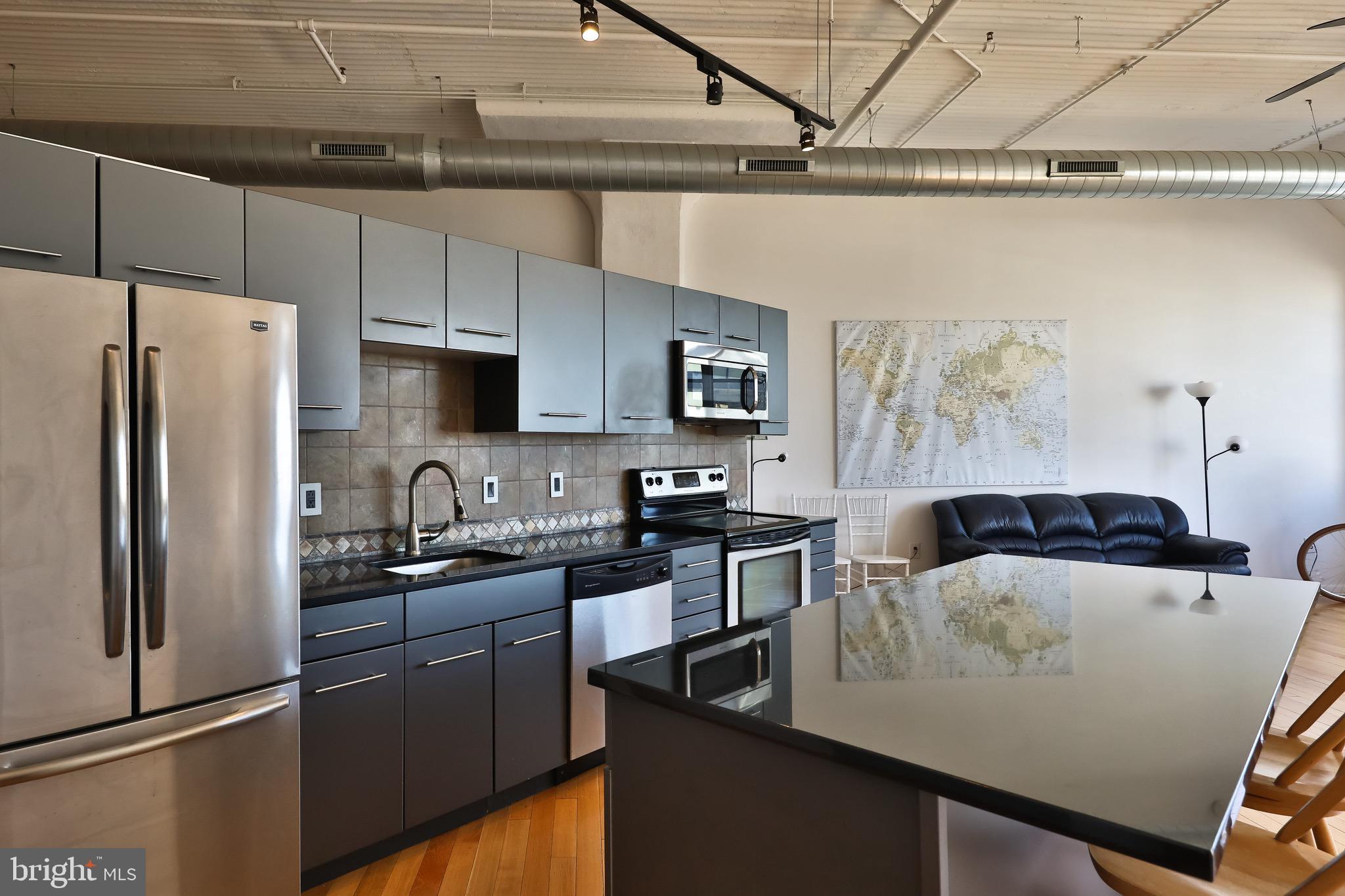 LOGAN SQUARE - Residential Lease