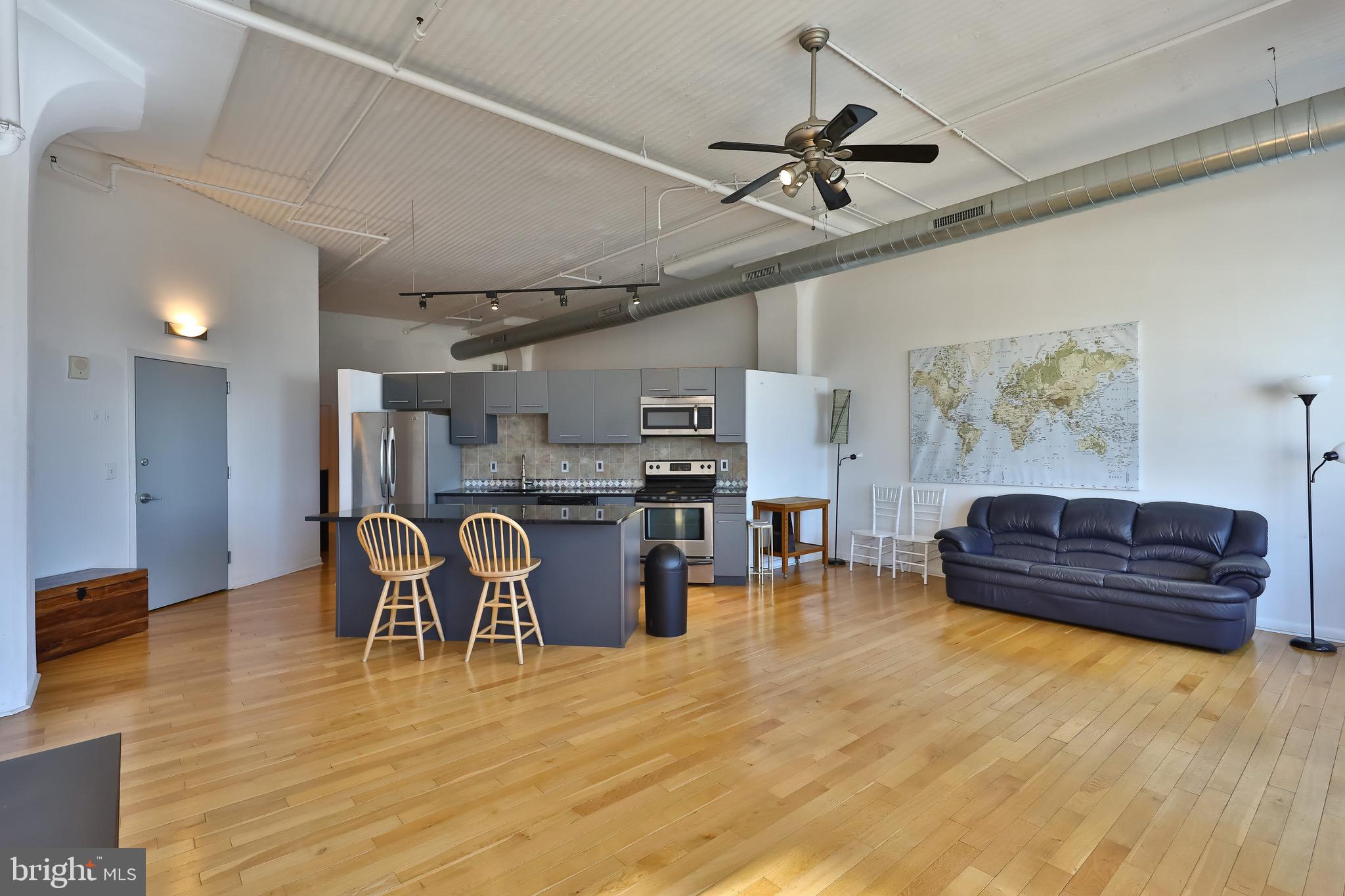 LOGAN SQUARE - Residential Lease