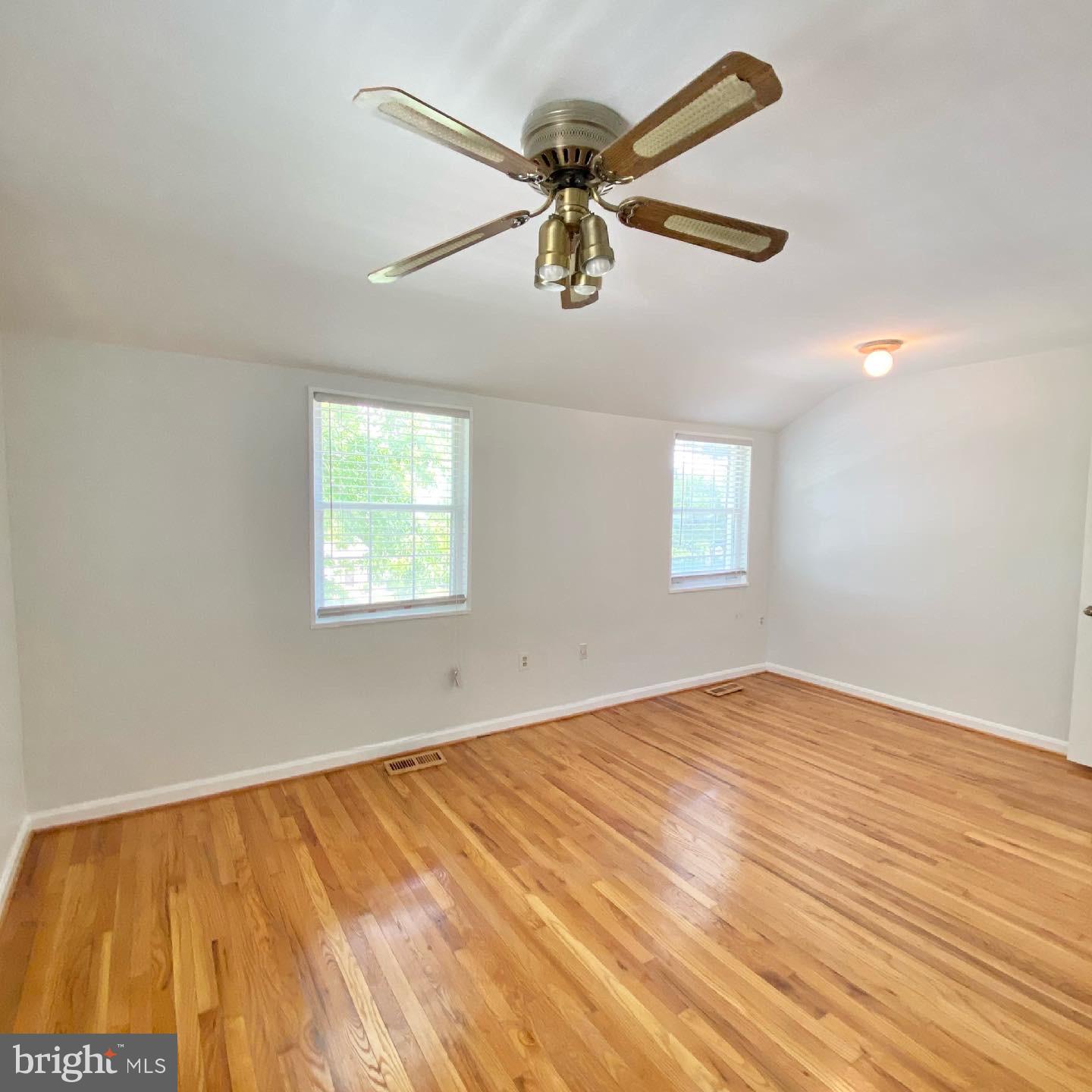 FAIRLINGTON TOWNE - Residential Lease