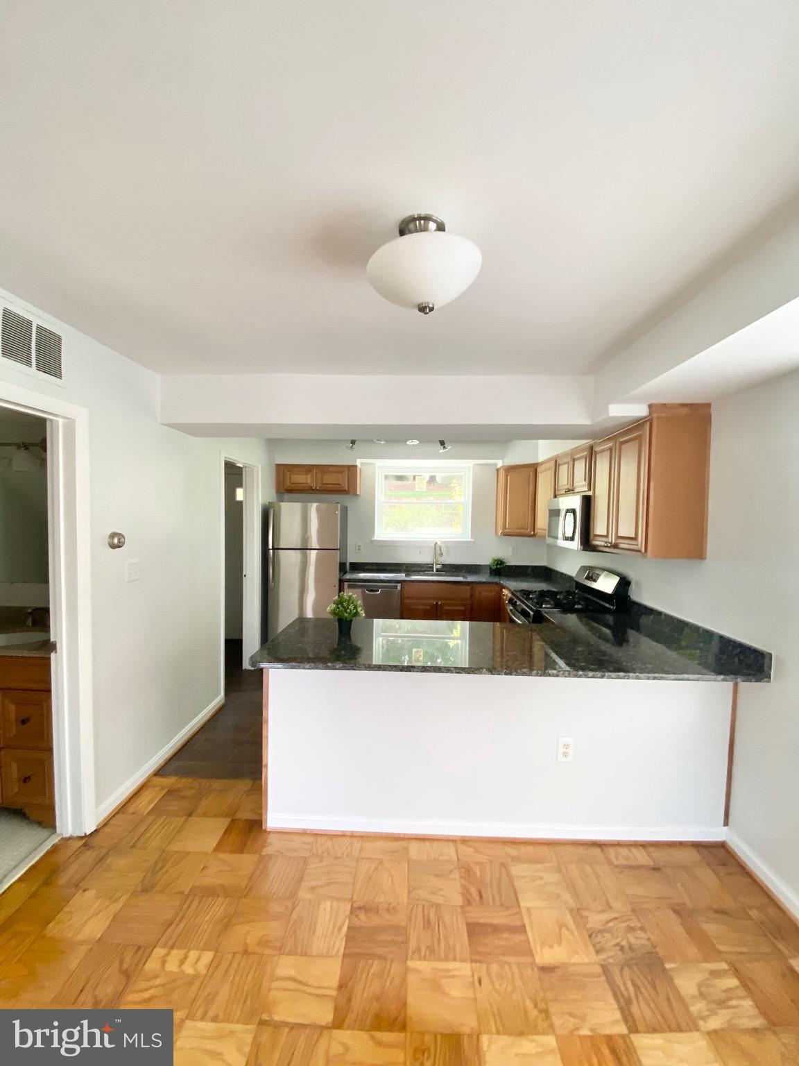 FAIRLINGTON TOWNE - Residential Lease