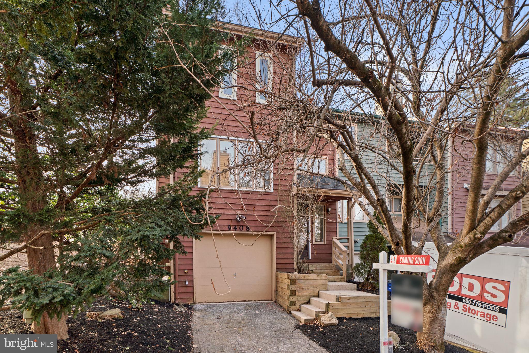 9408 CLOCKTOWER LANE