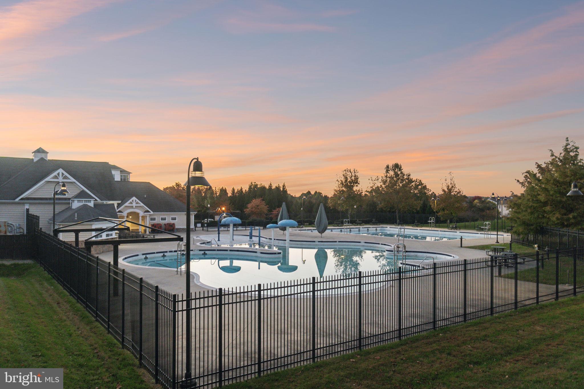 KINGS OVERLOOK - Residential