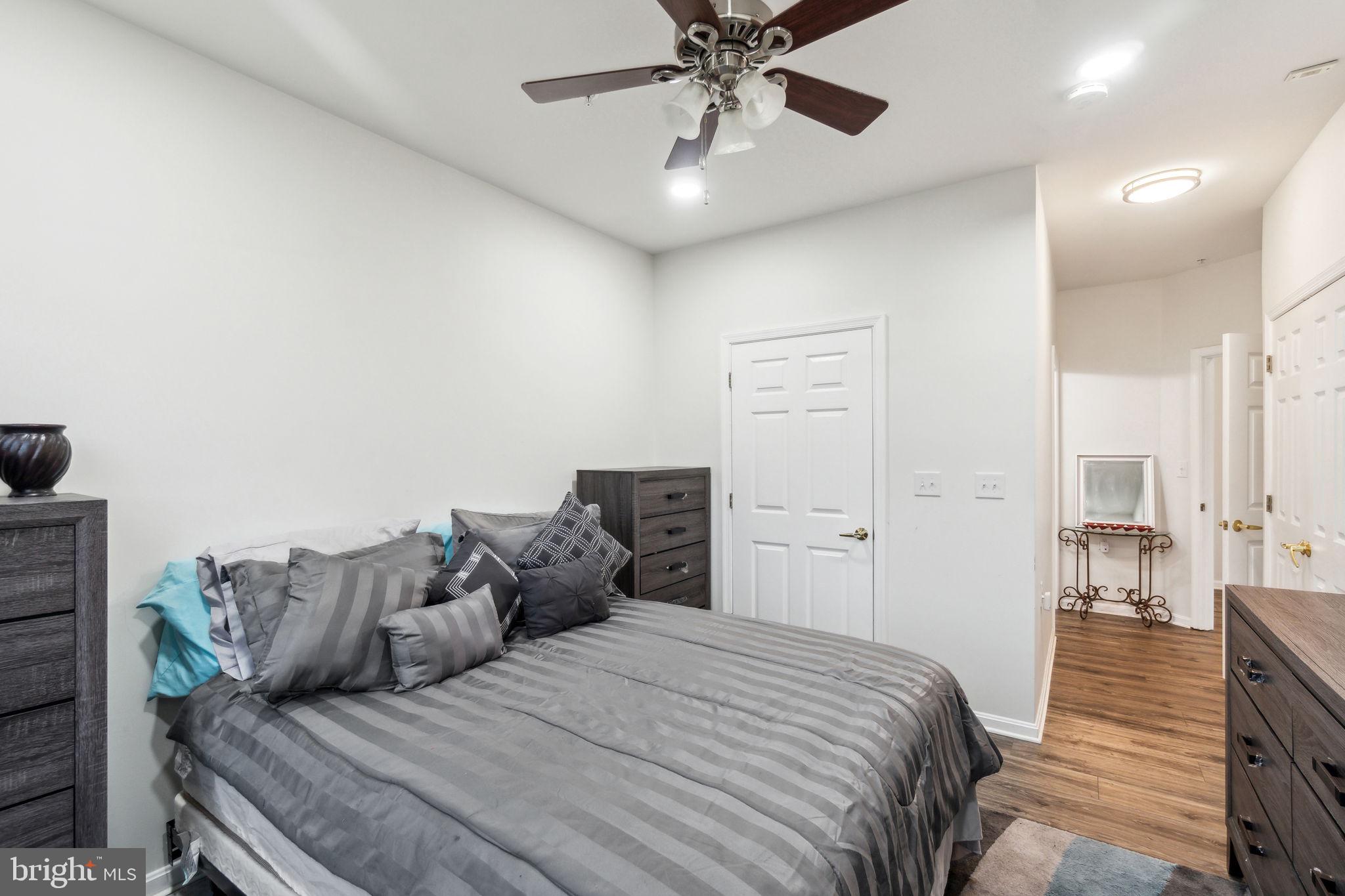 KINGS OVERLOOK - Residential