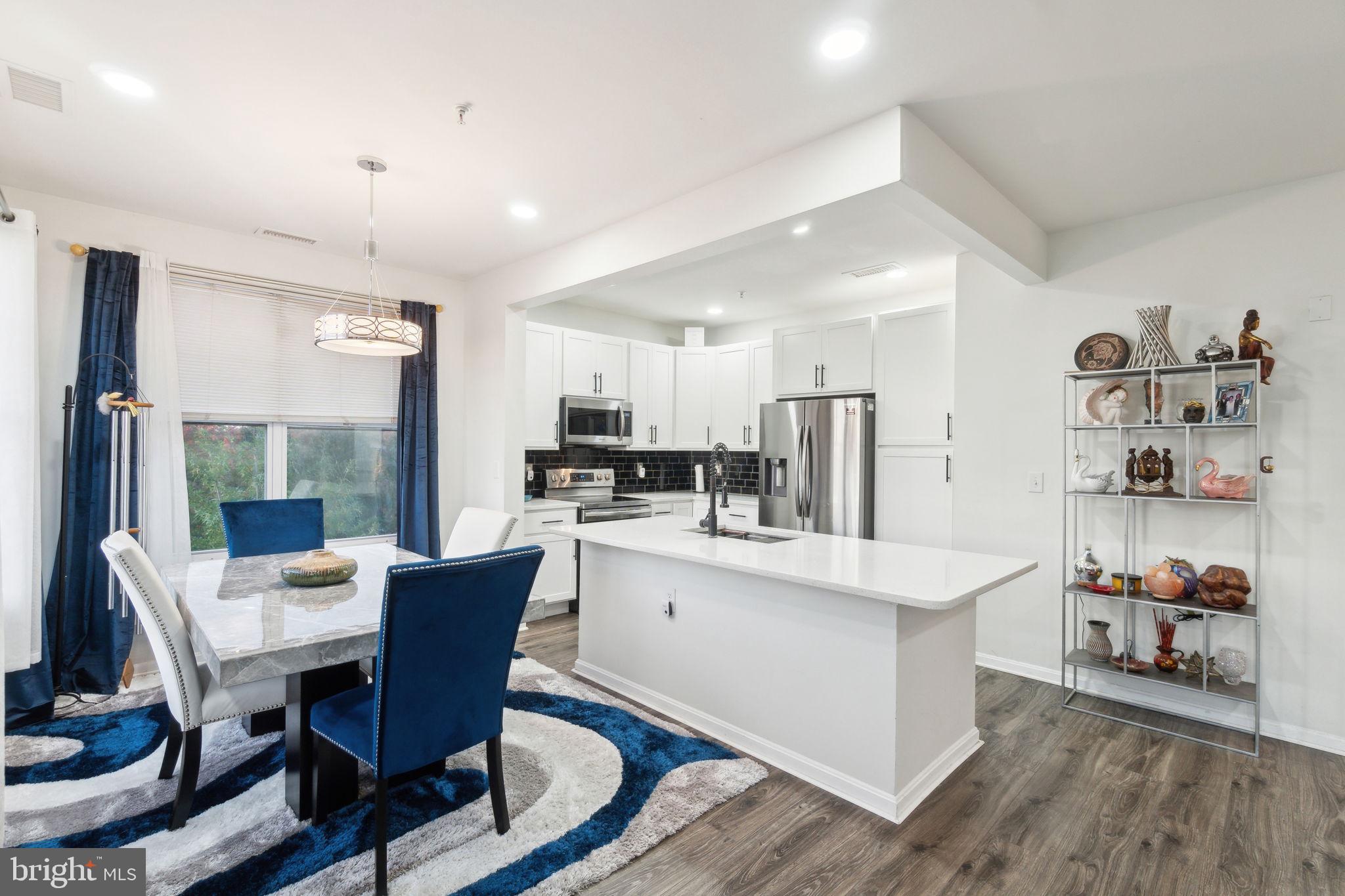 KINGS OVERLOOK - Residential