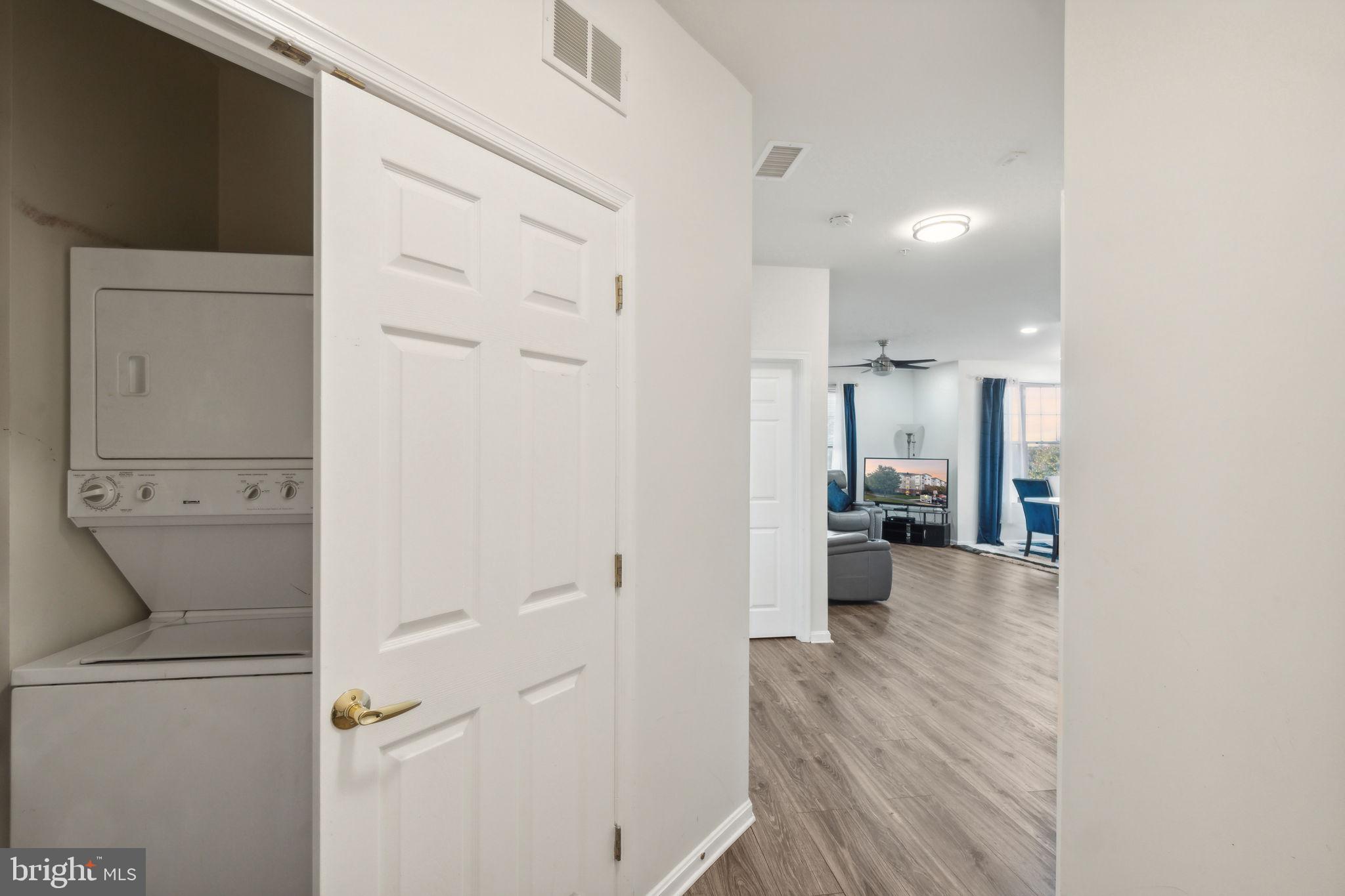 KINGS OVERLOOK - Residential