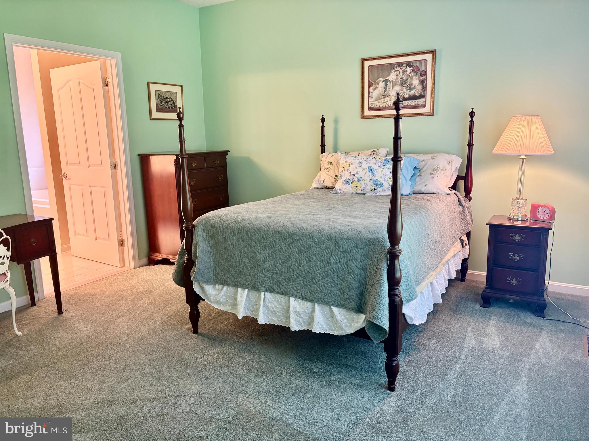 HAWTHORNE GREENE - Residential