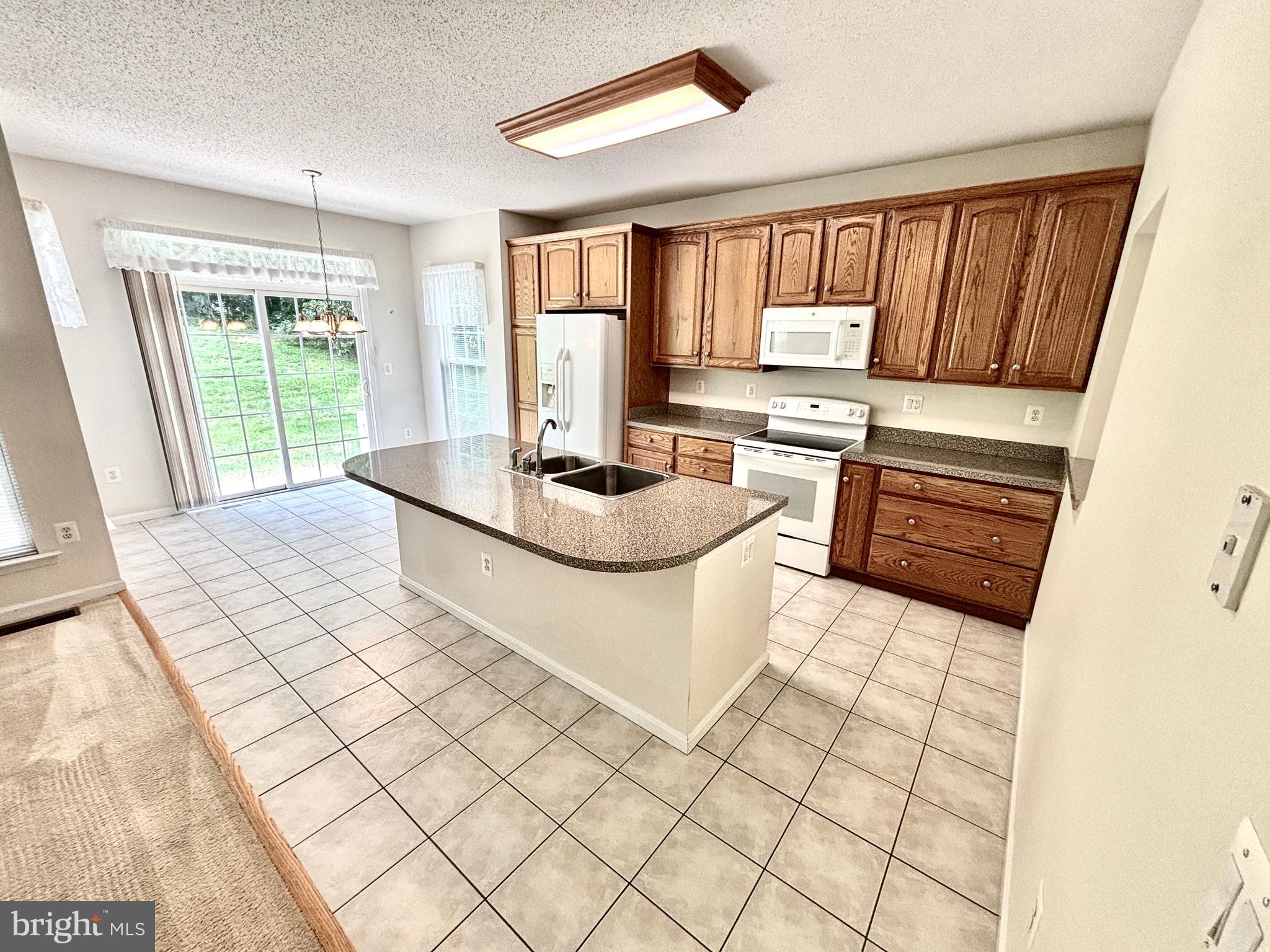 HAWTHORNE GREENE - Residential