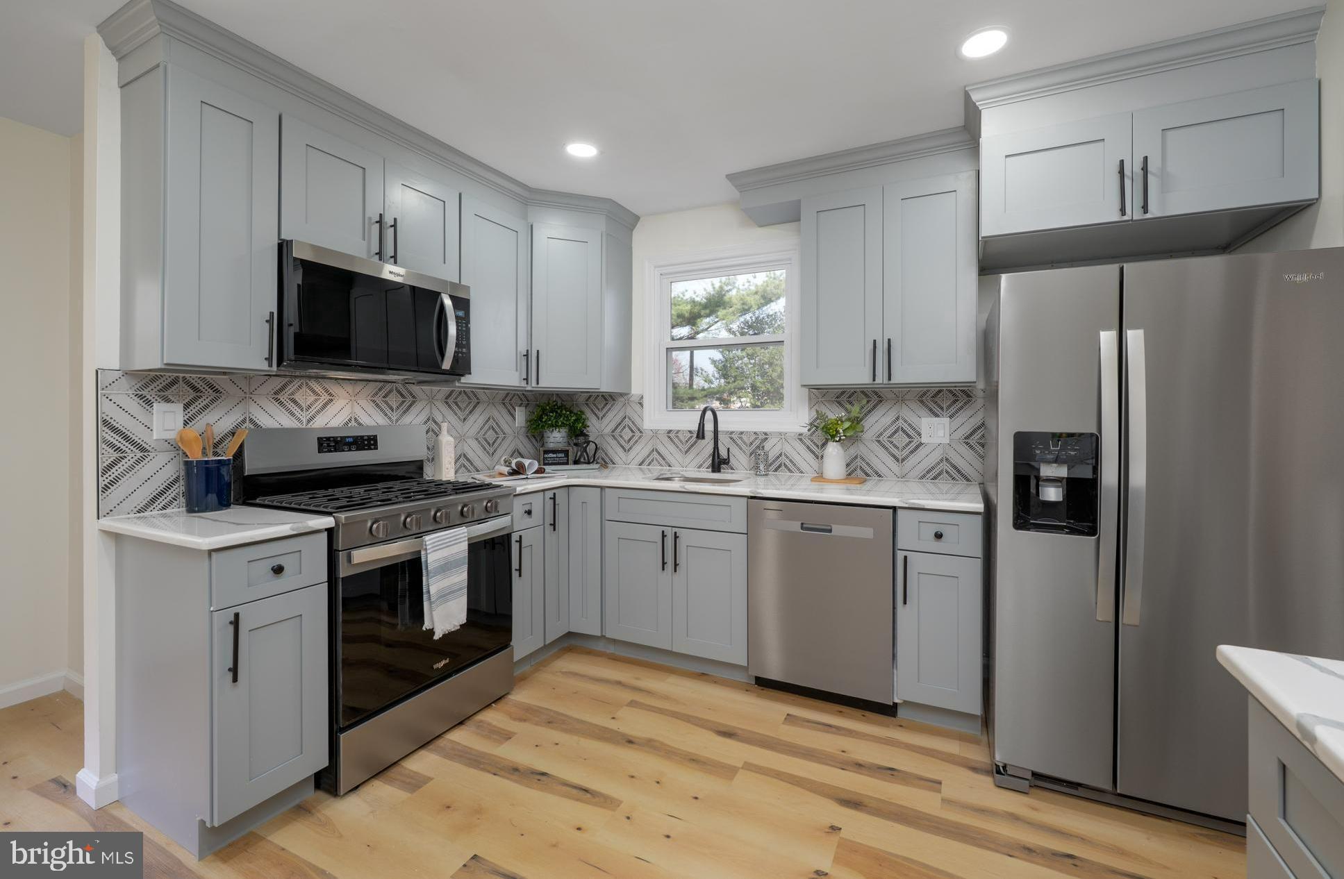 25 W SPRING GARDEN STREET