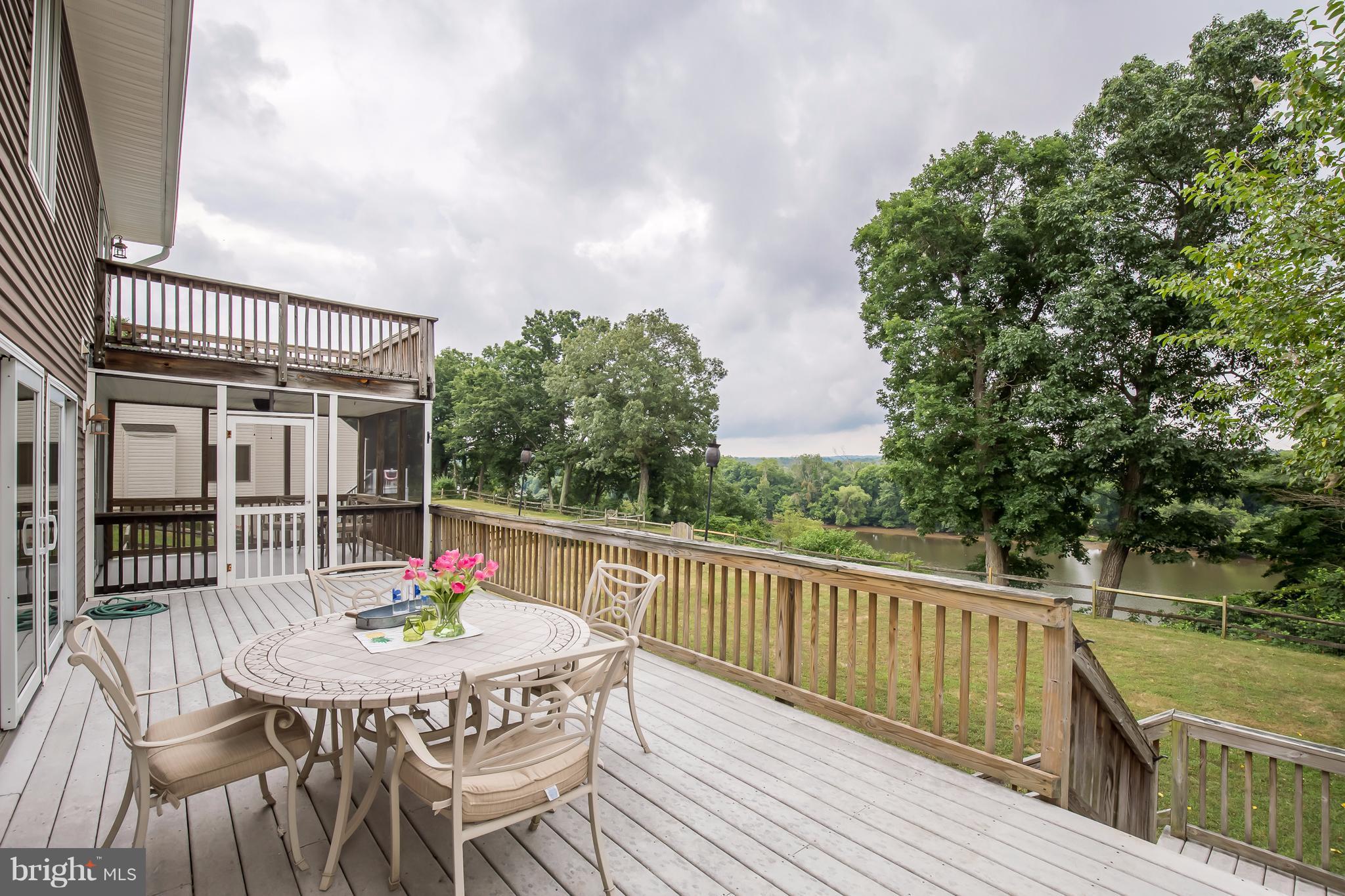 RIVER BEND - Residential