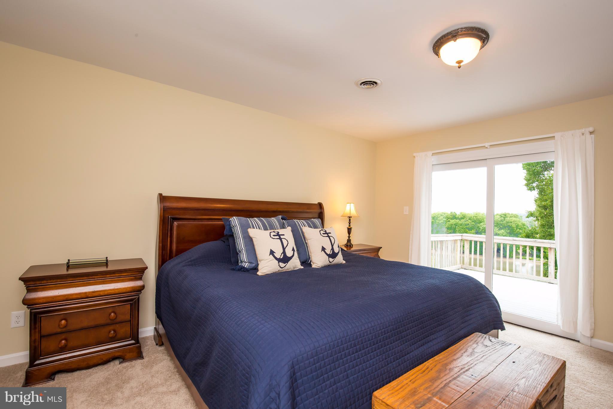 RIVER BEND - Residential