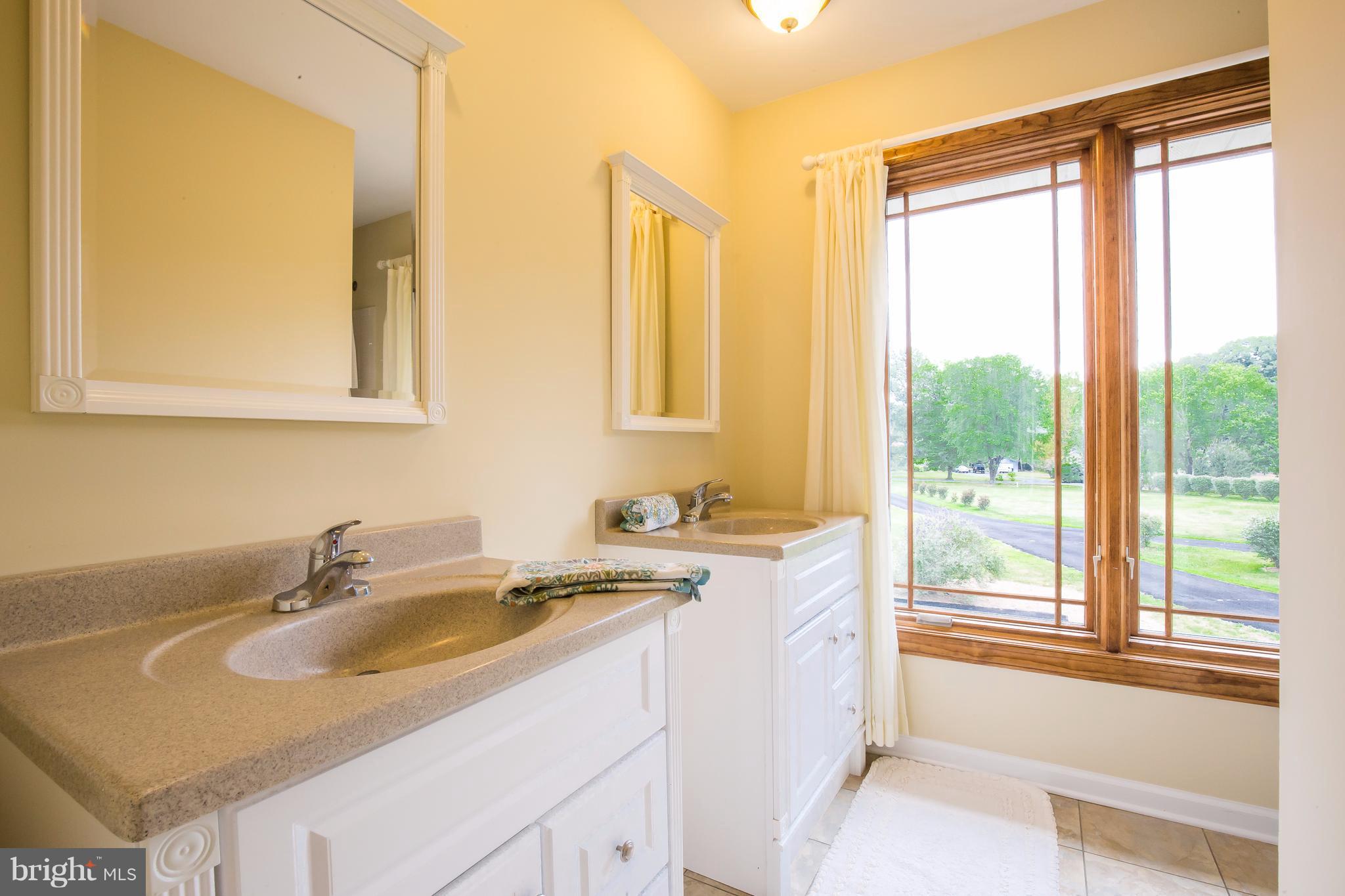 RIVER BEND - Residential