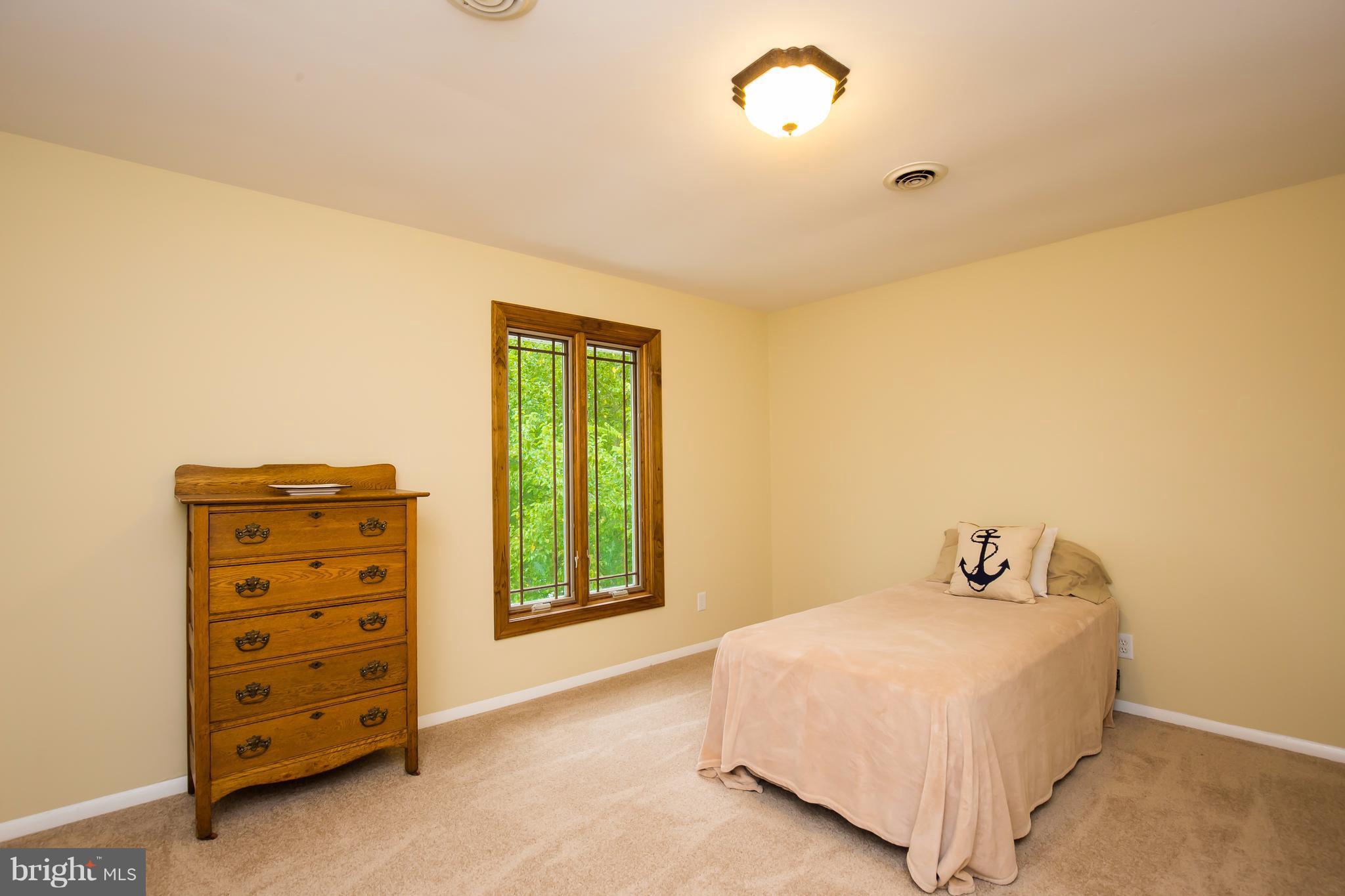 RIVER BEND - Residential