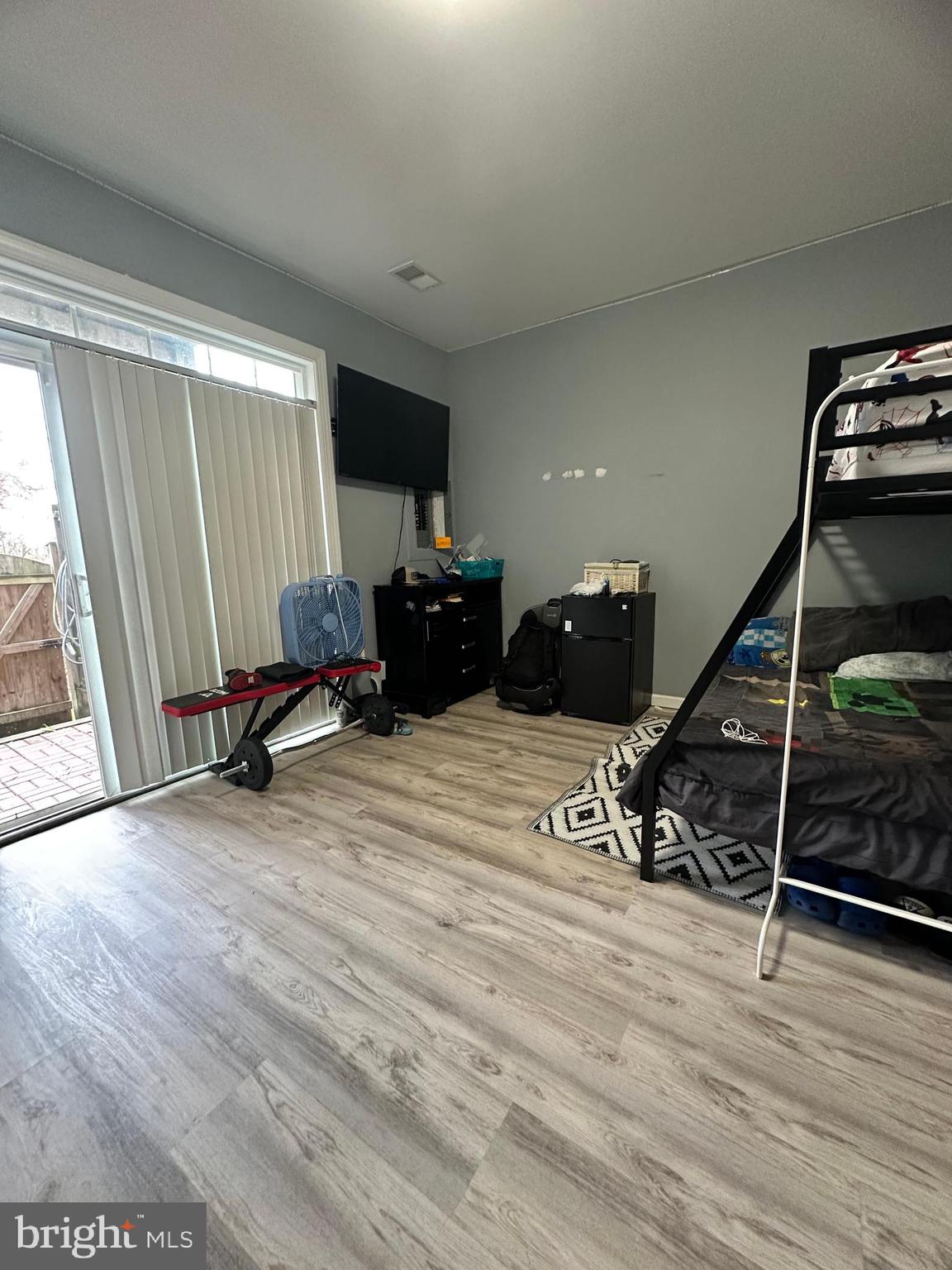 FALLS GROVE CONDOMINIUM - Residential