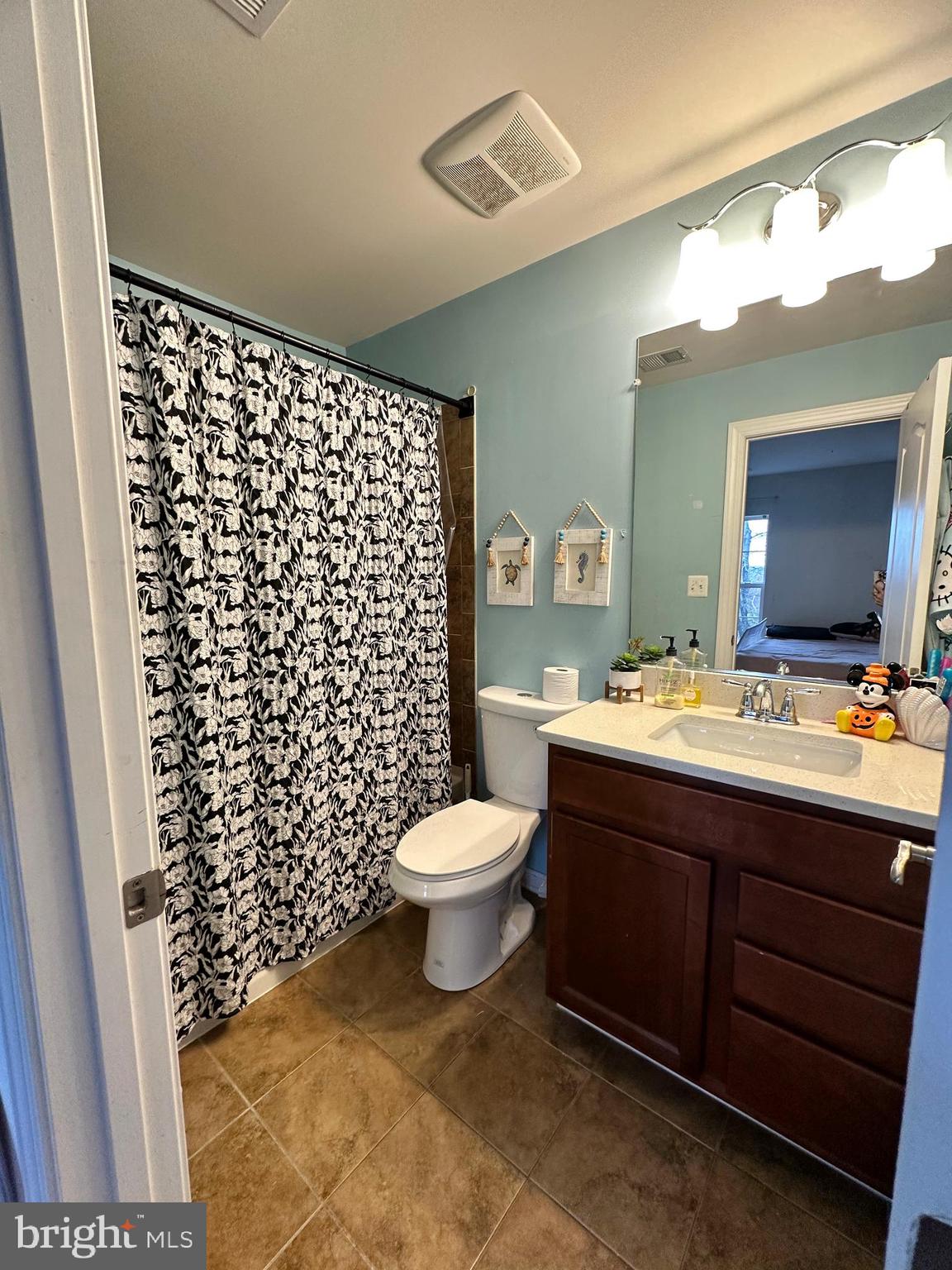 FALLS GROVE CONDOMINIUM - Residential