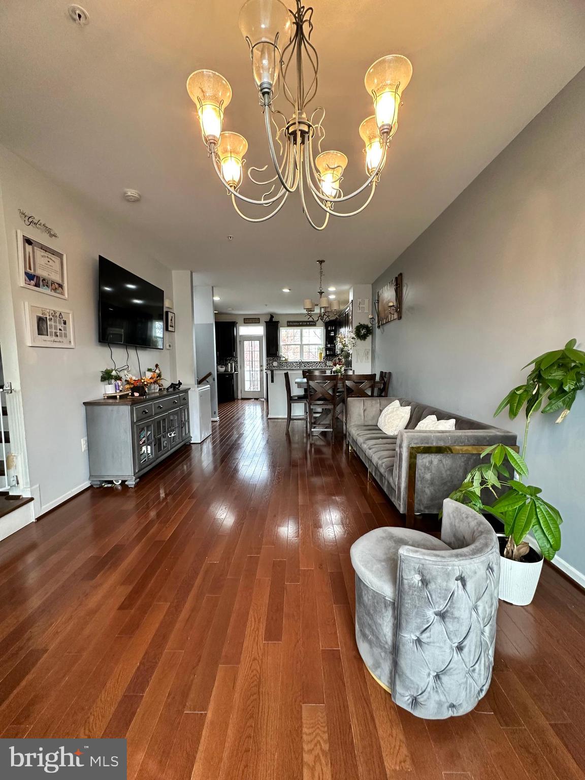 FALLS GROVE CONDOMINIUM - Residential