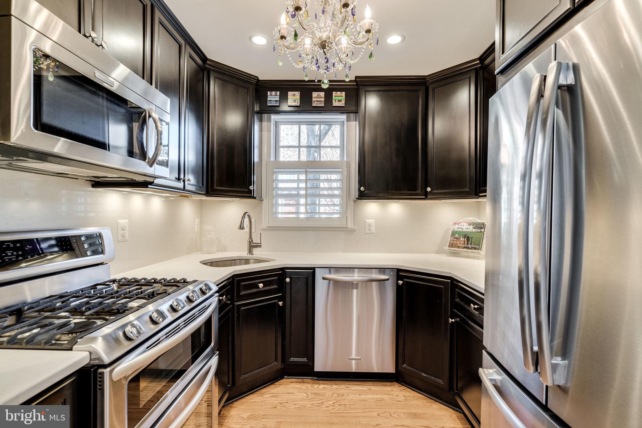 OLD TOWN ALEXANDRIA - Residential