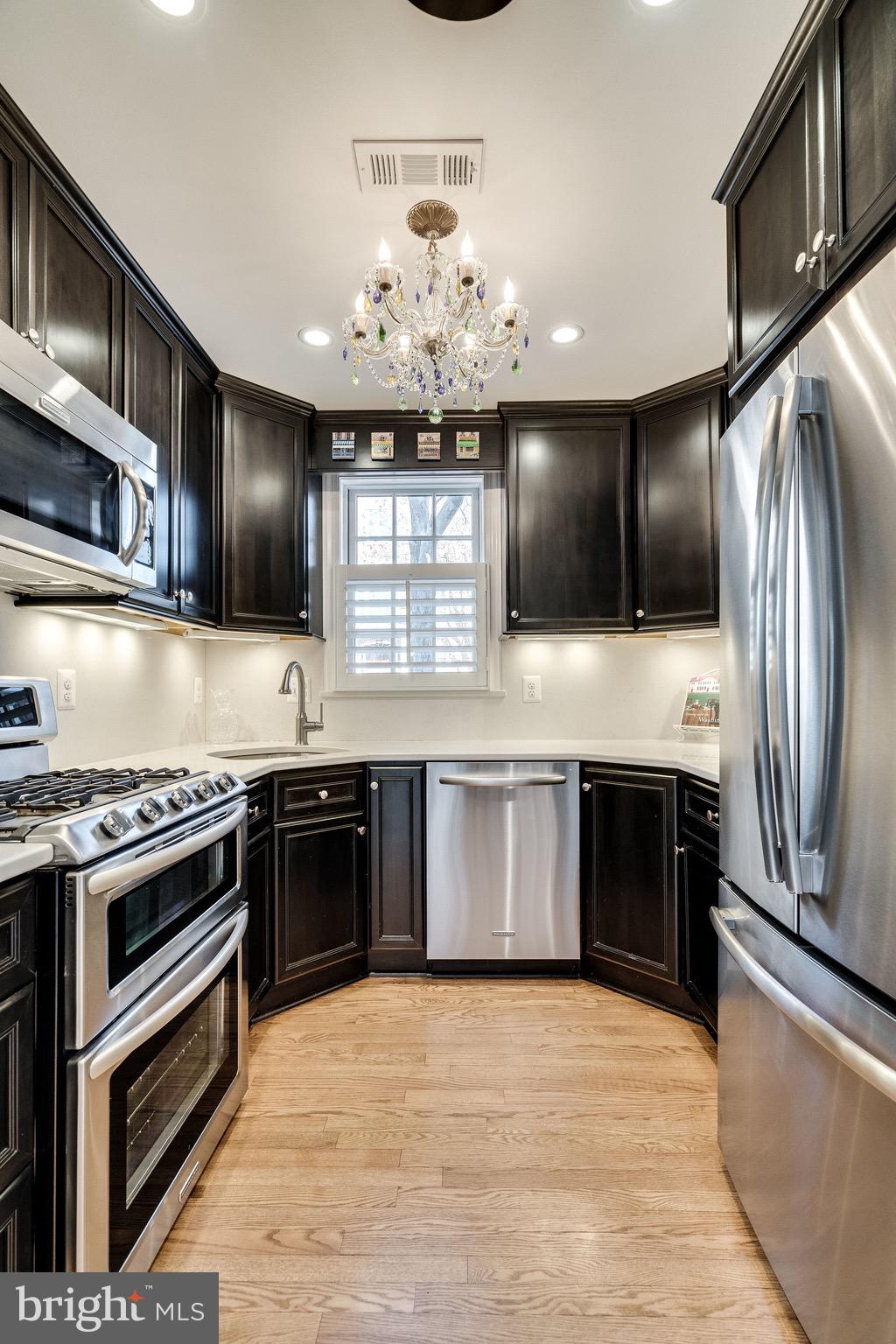 OLD TOWN ALEXANDRIA - Residential