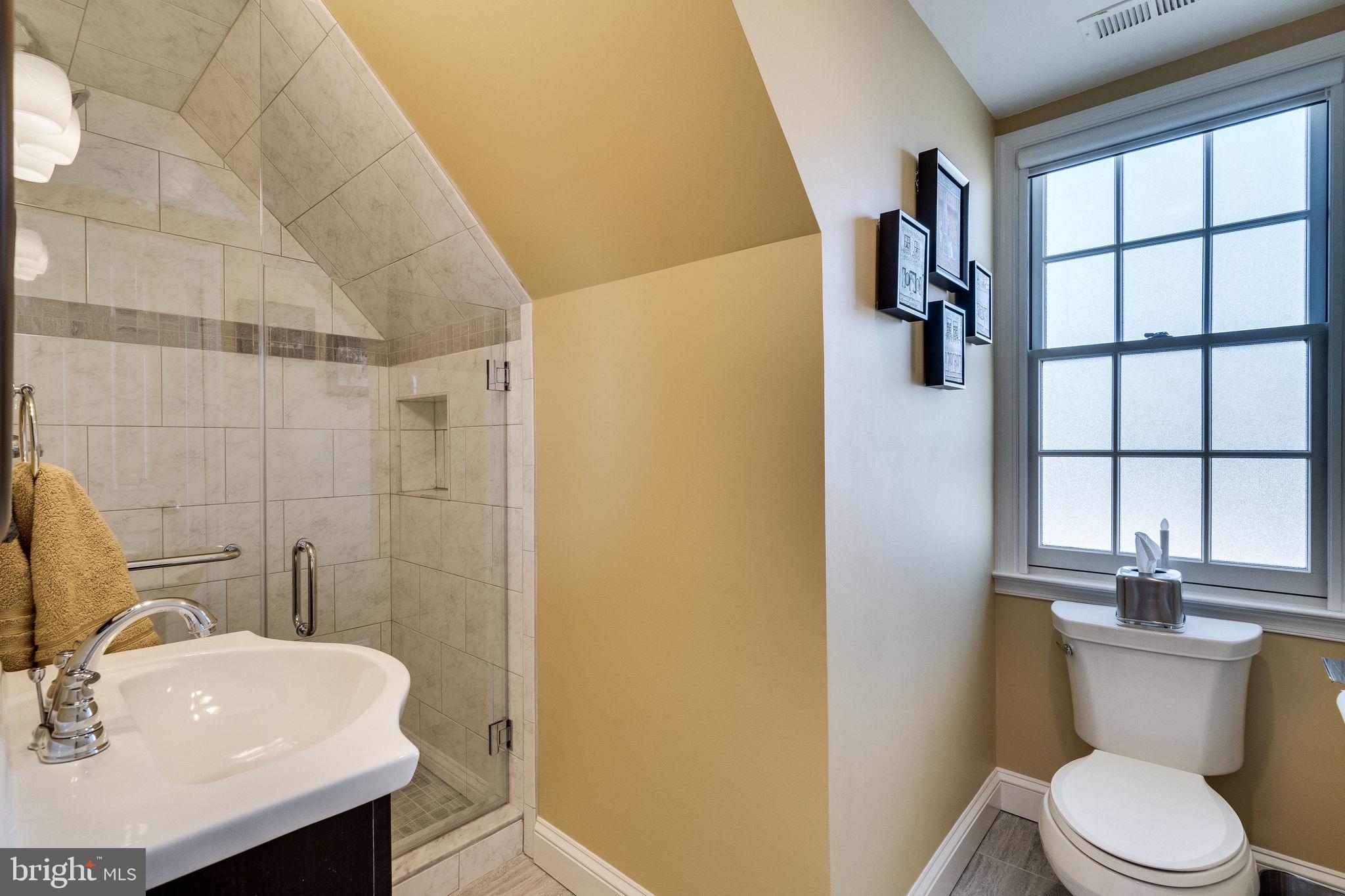 OLD TOWN ALEXANDRIA - Residential