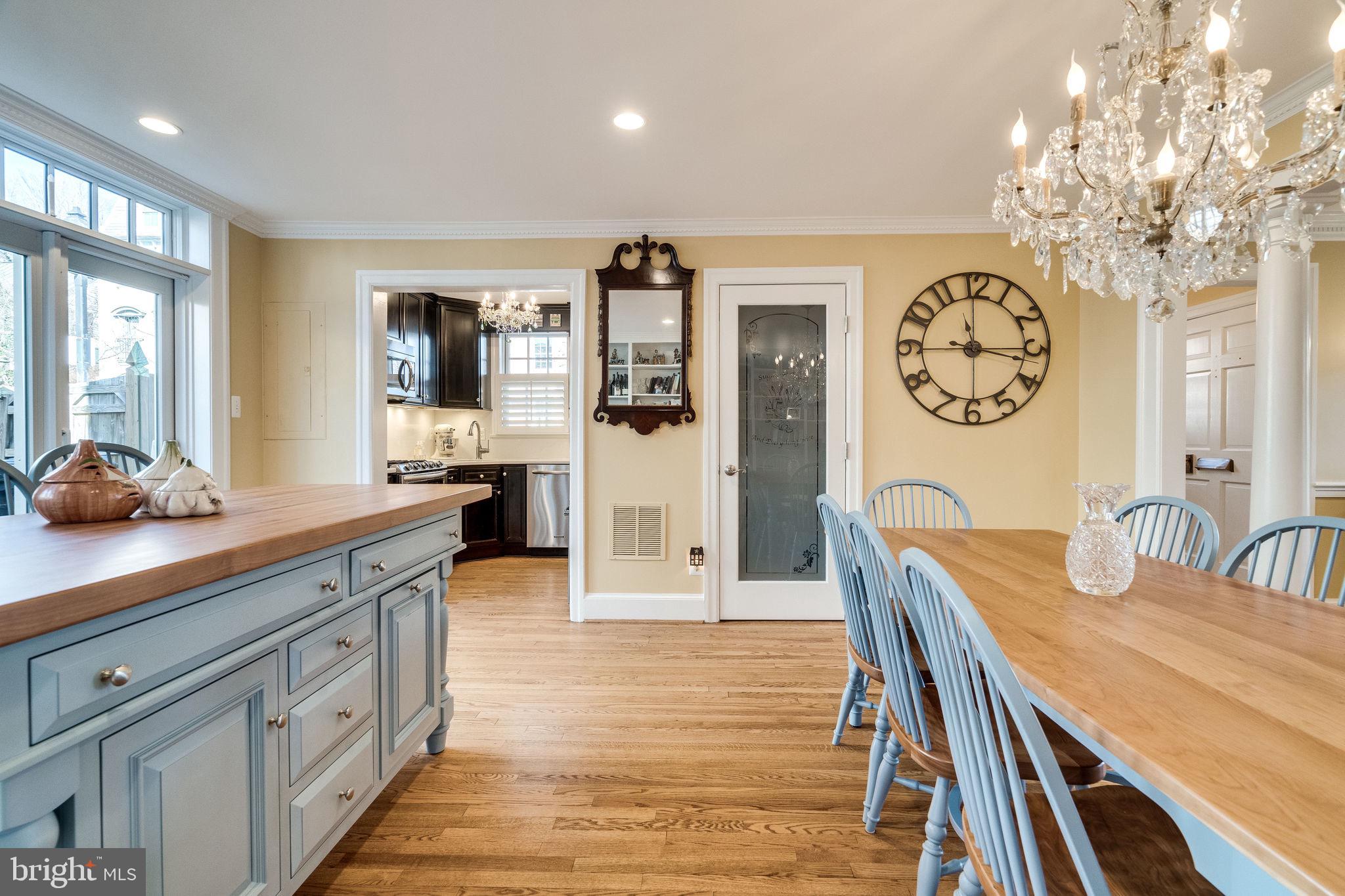 OLD TOWN ALEXANDRIA - Residential