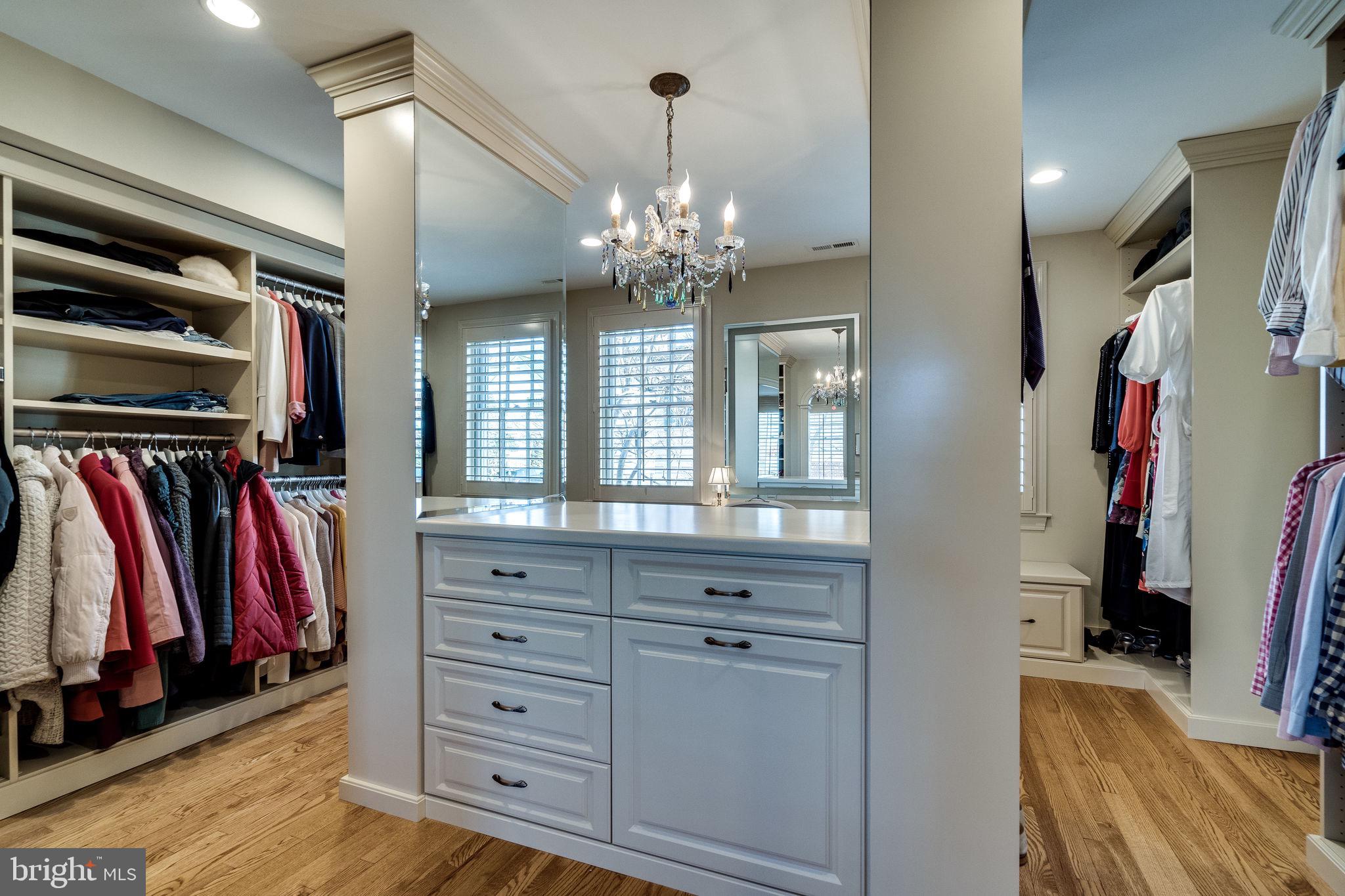 OLD TOWN ALEXANDRIA - Residential