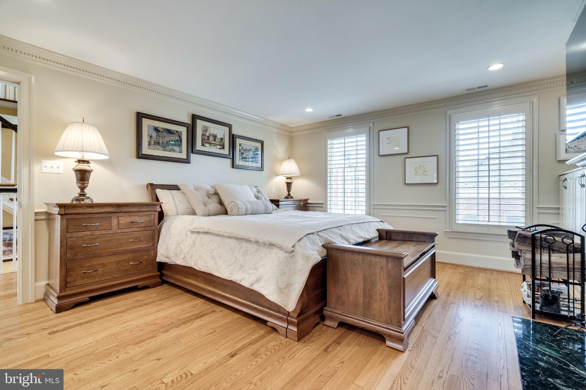 OLD TOWN ALEXANDRIA - Residential