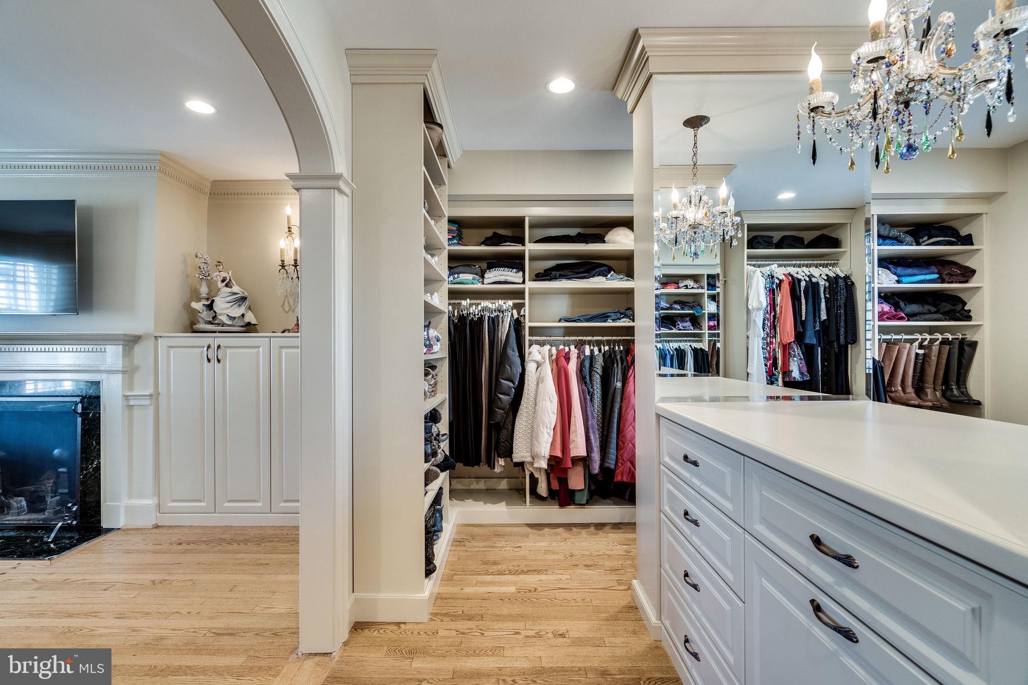 OLD TOWN ALEXANDRIA - Residential