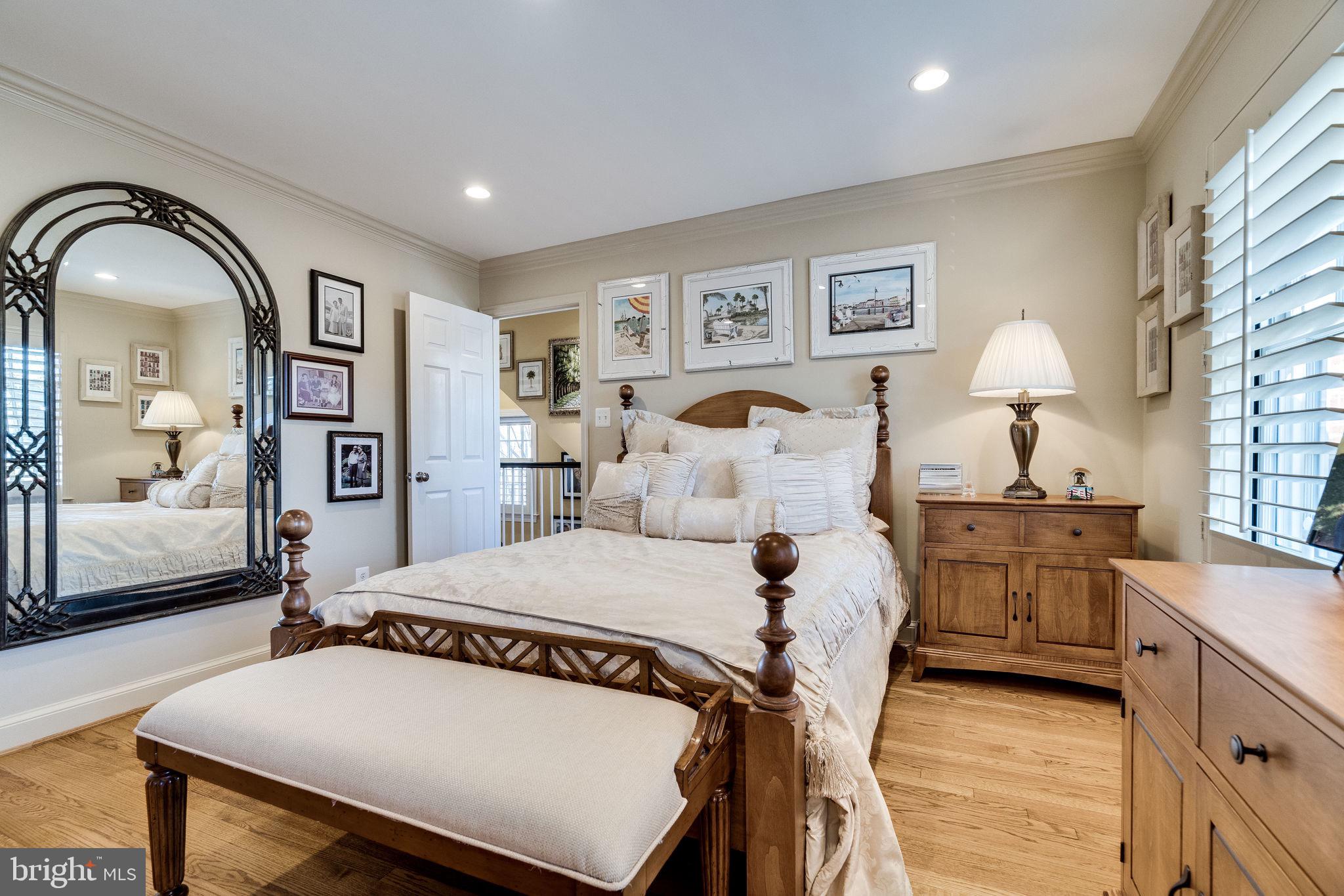 OLD TOWN ALEXANDRIA - Residential