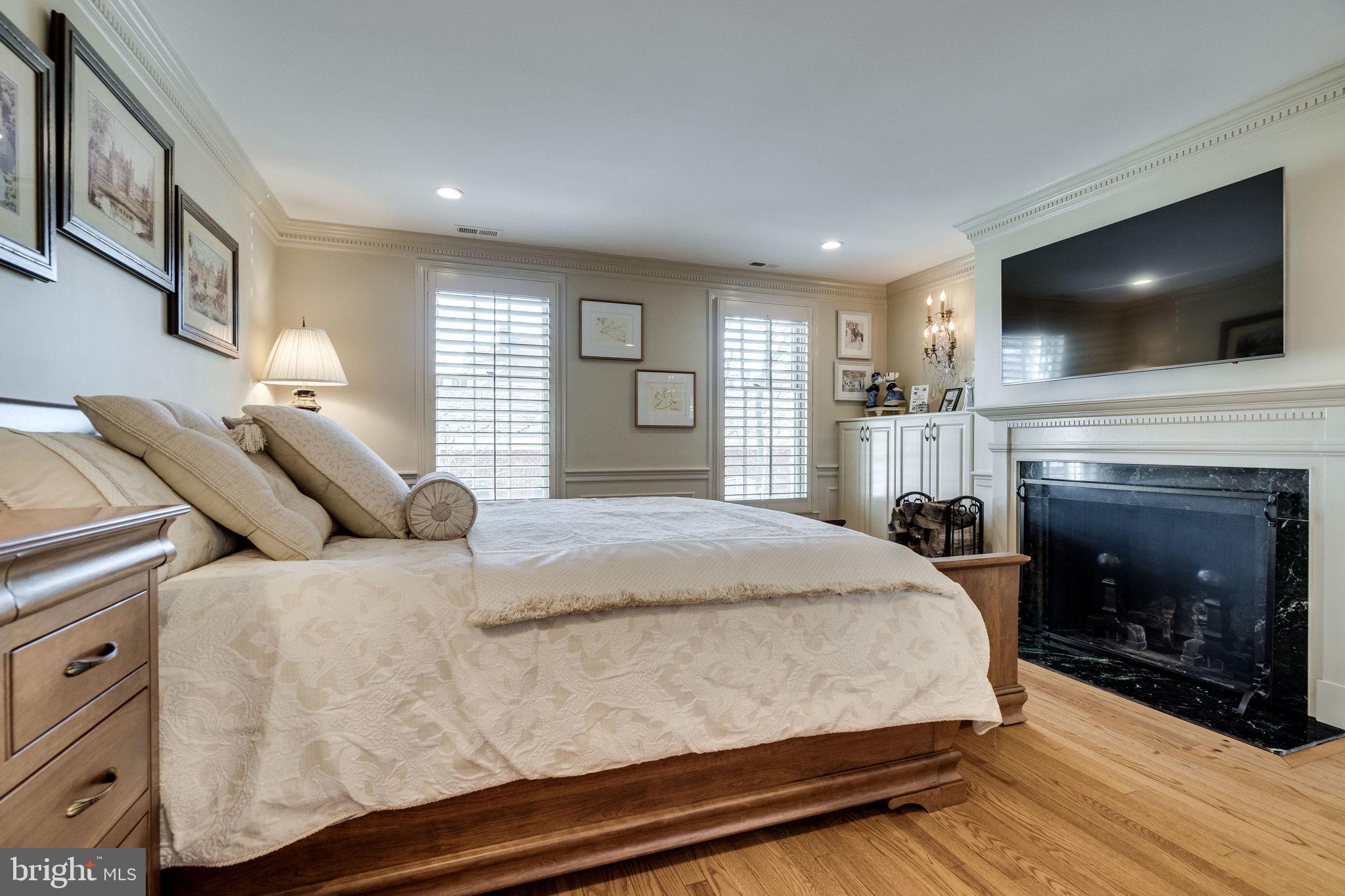 OLD TOWN ALEXANDRIA - Residential