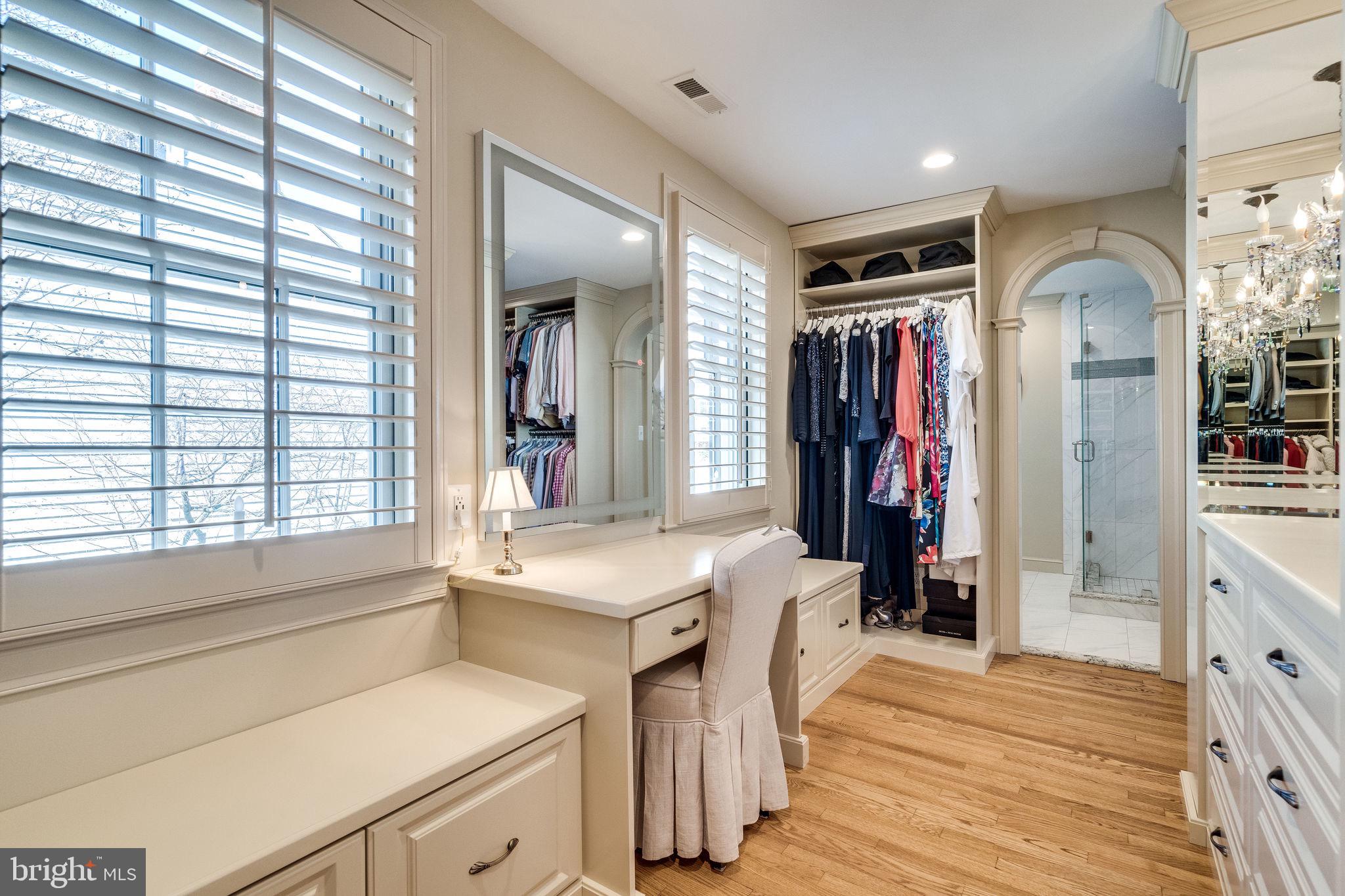 OLD TOWN ALEXANDRIA - Residential