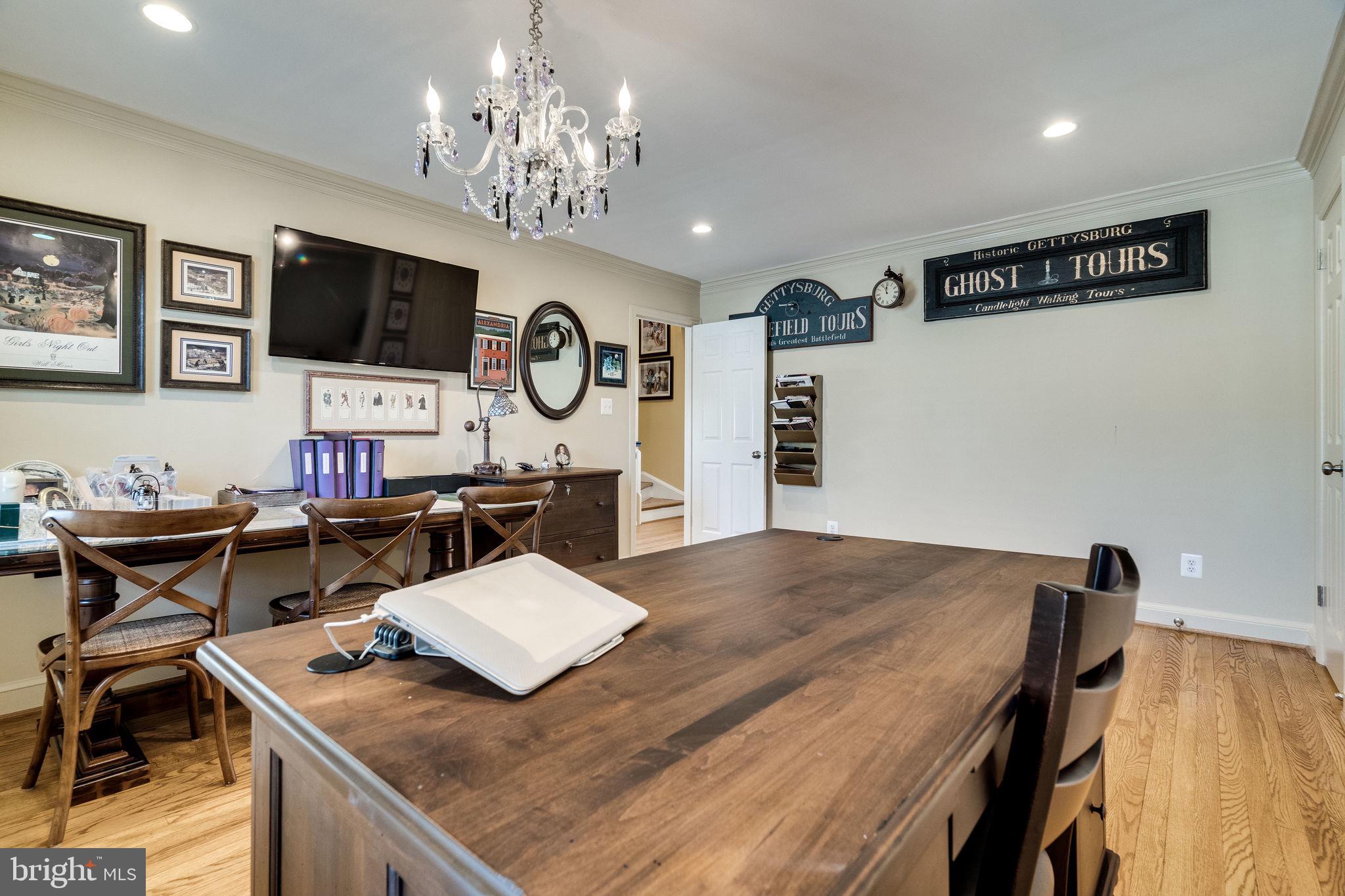 OLD TOWN ALEXANDRIA - Residential