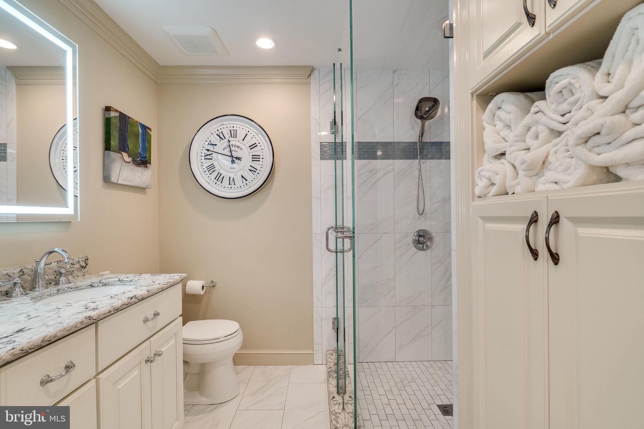 OLD TOWN ALEXANDRIA - Residential