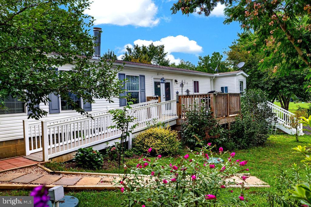 52 CLOVERDALE LANE
