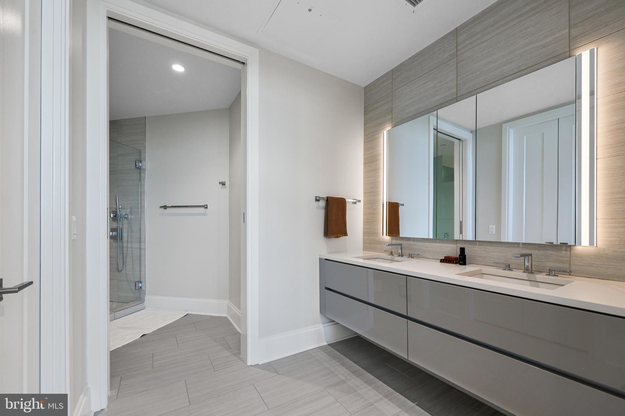 TYSONS CORNER - Residential Lease