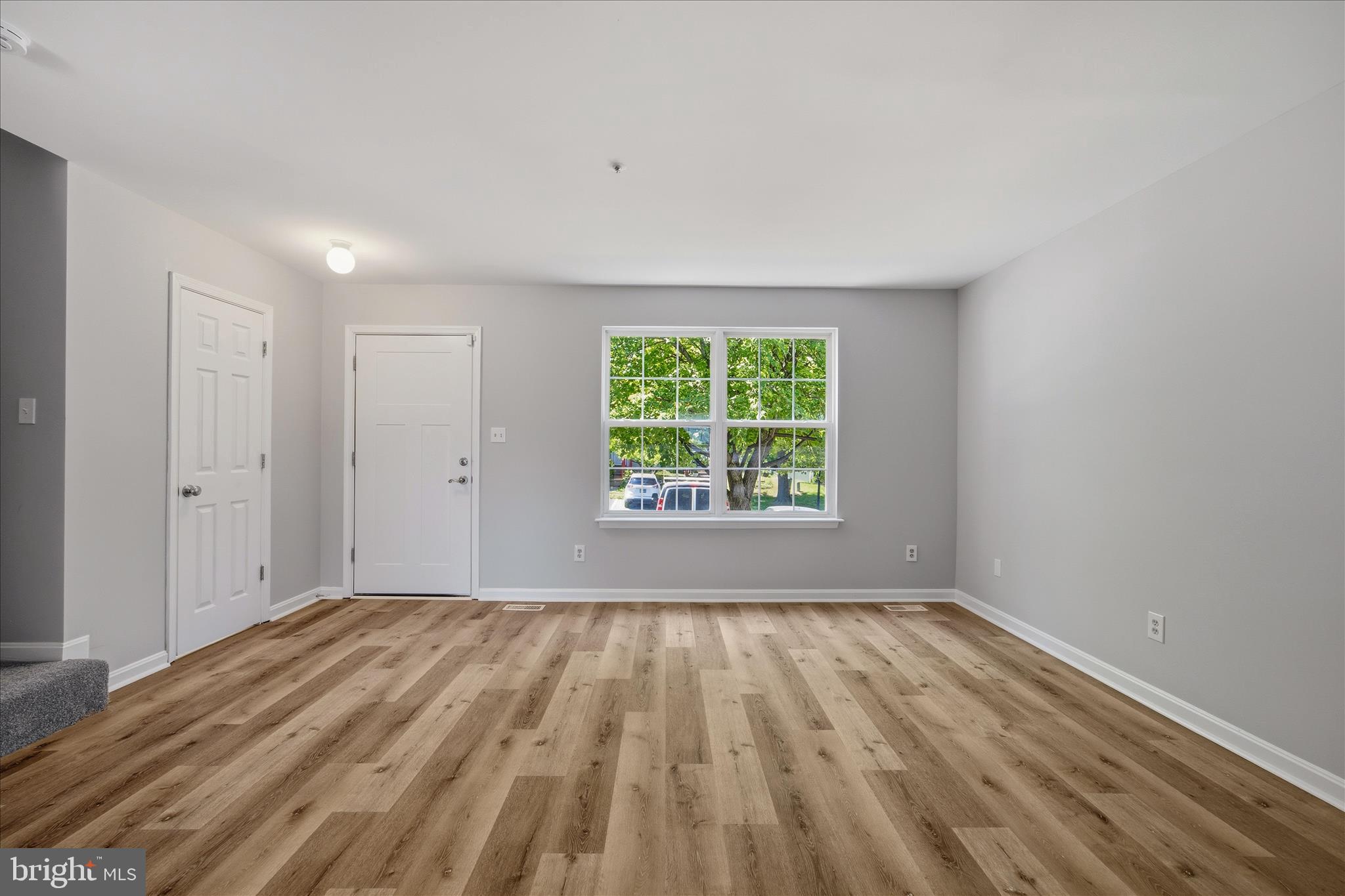 BLUEGRASS HEIGHTS - Residential