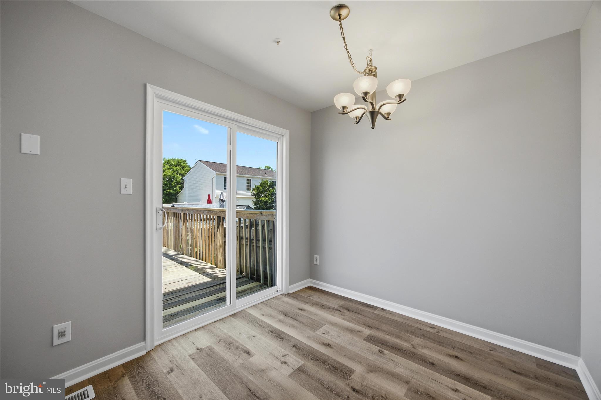 BLUEGRASS HEIGHTS - Residential