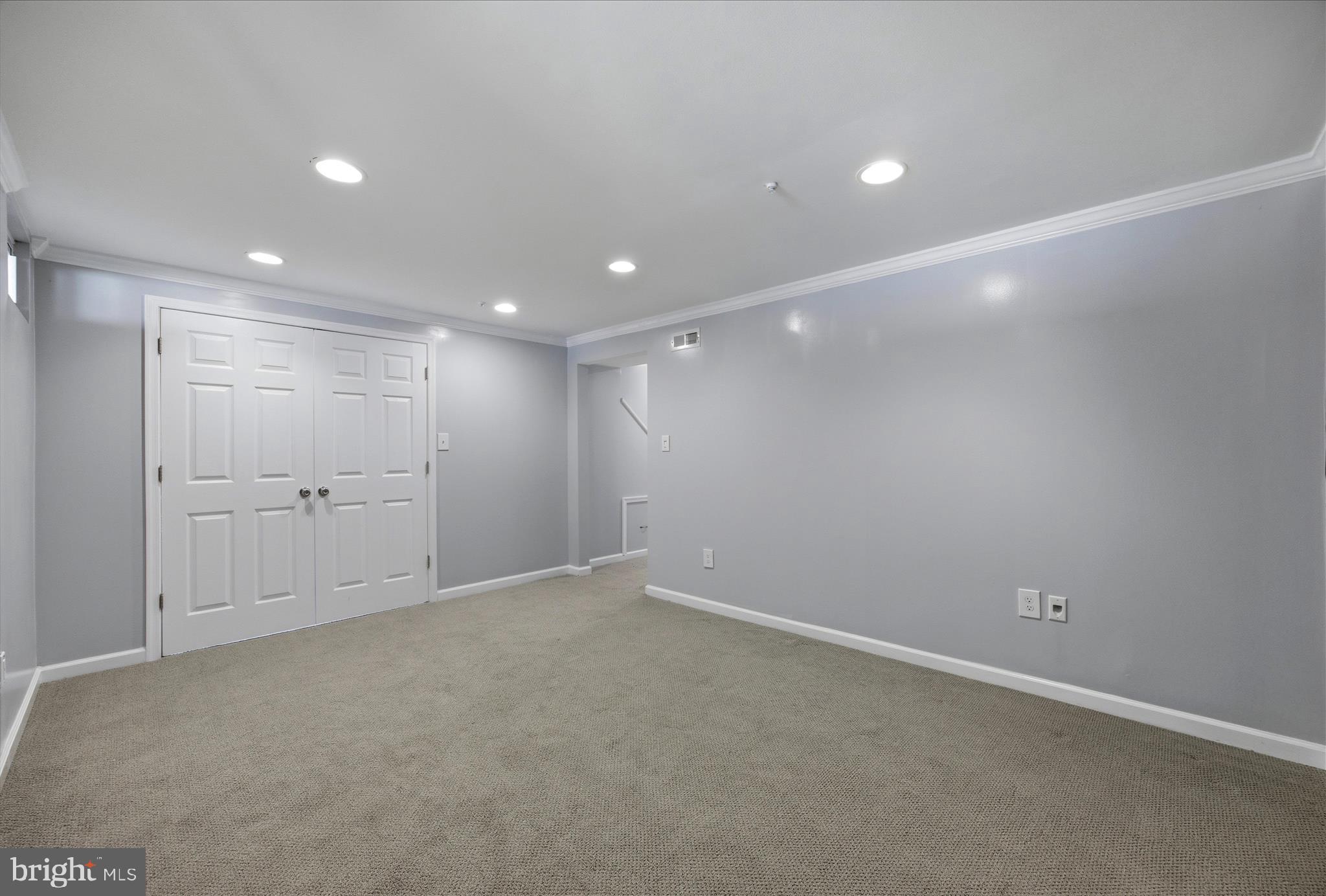BLUEGRASS HEIGHTS - Residential