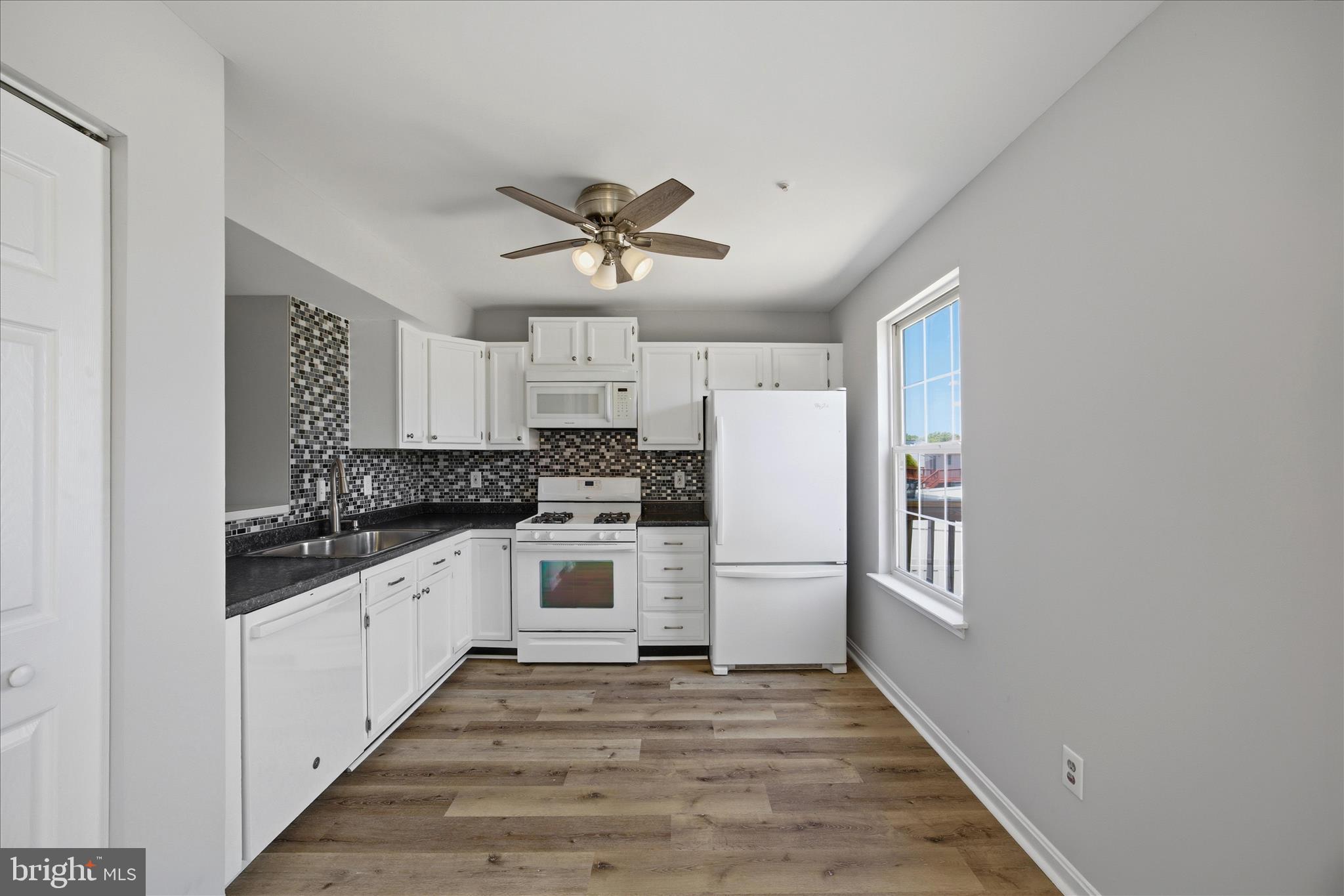 BLUEGRASS HEIGHTS - Residential
