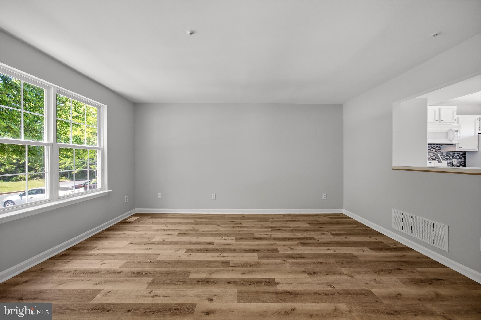 BLUEGRASS HEIGHTS - Residential