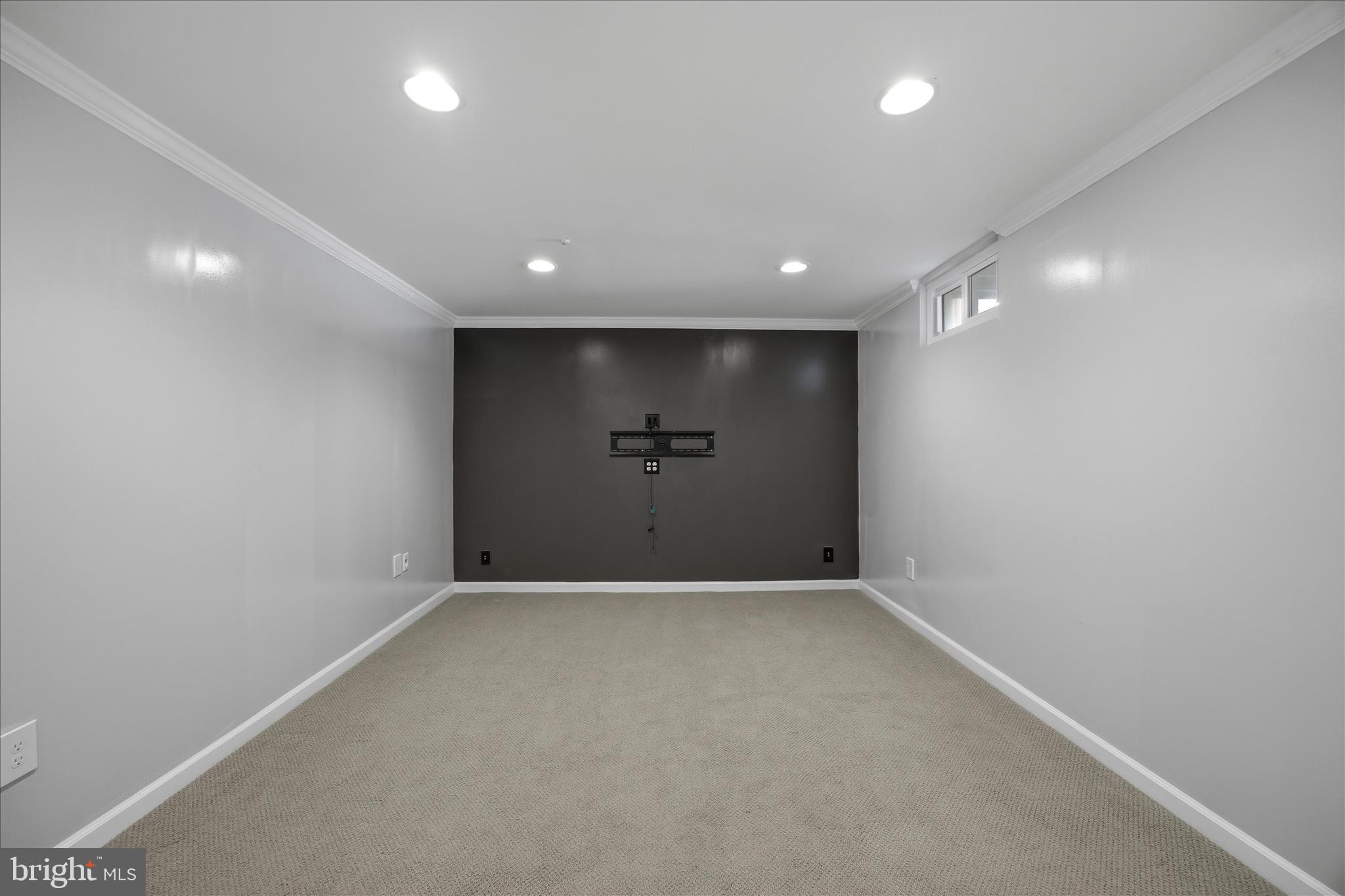 BLUEGRASS HEIGHTS - Residential
