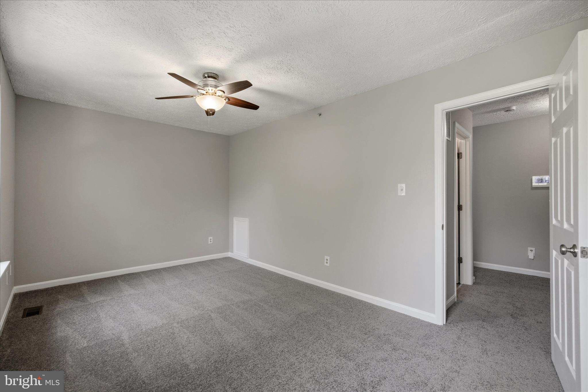 BLUEGRASS HEIGHTS - Residential