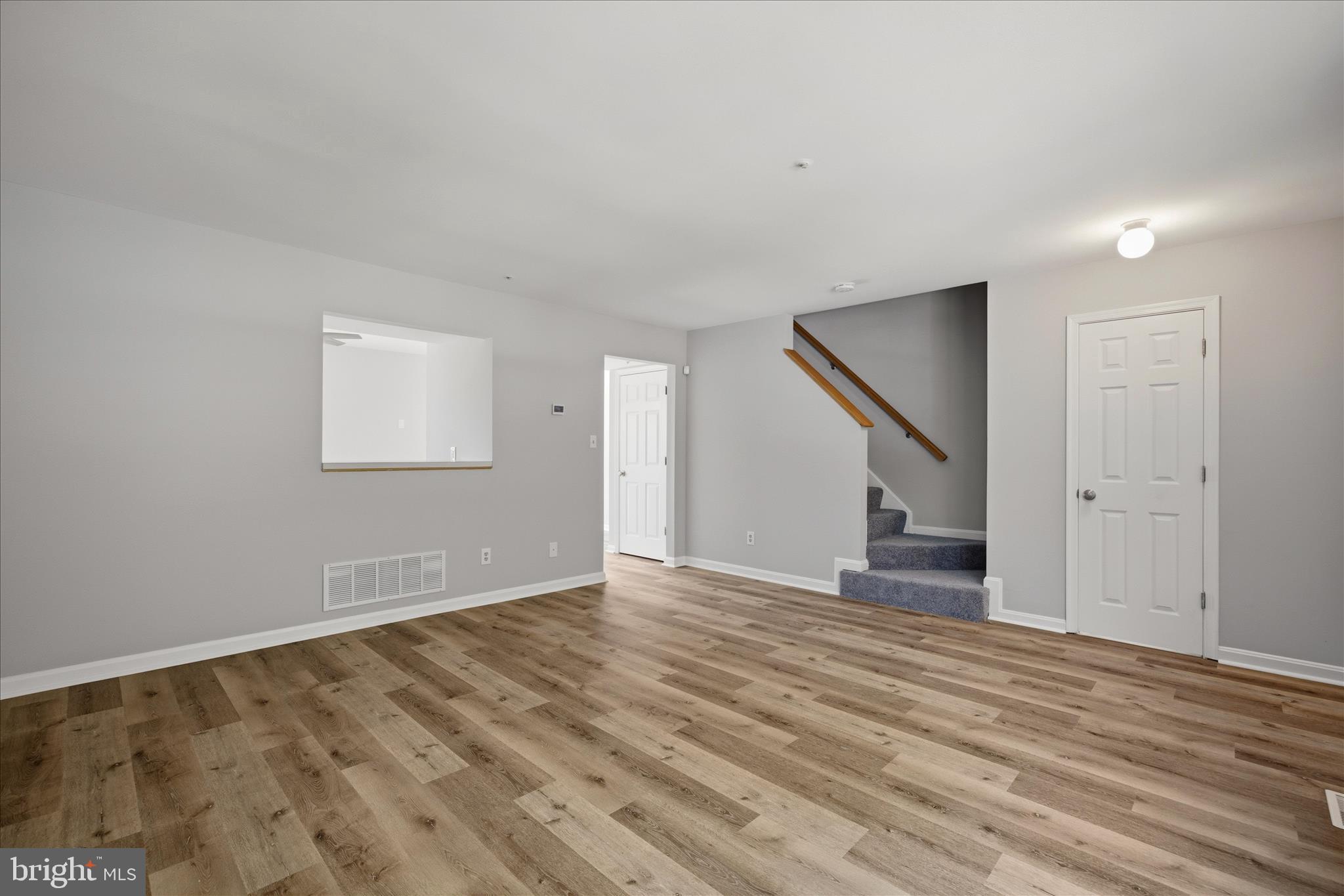 BLUEGRASS HEIGHTS - Residential