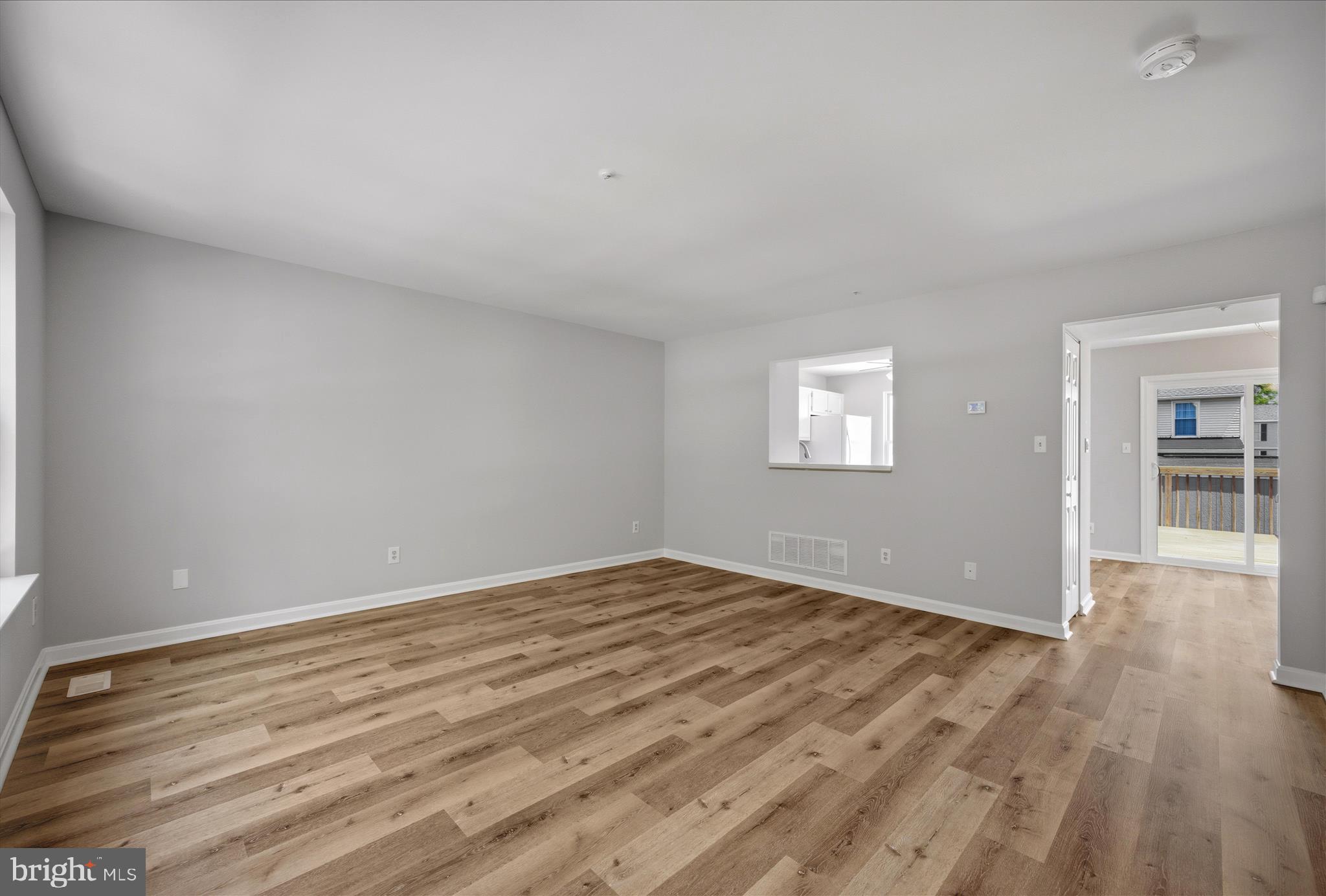 BLUEGRASS HEIGHTS - Residential