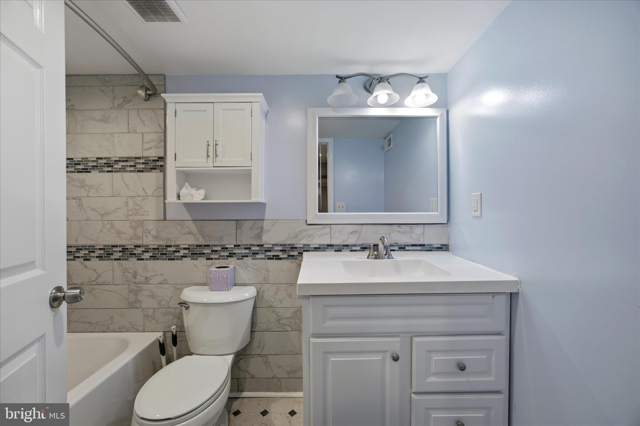 BLUEGRASS HEIGHTS - Residential