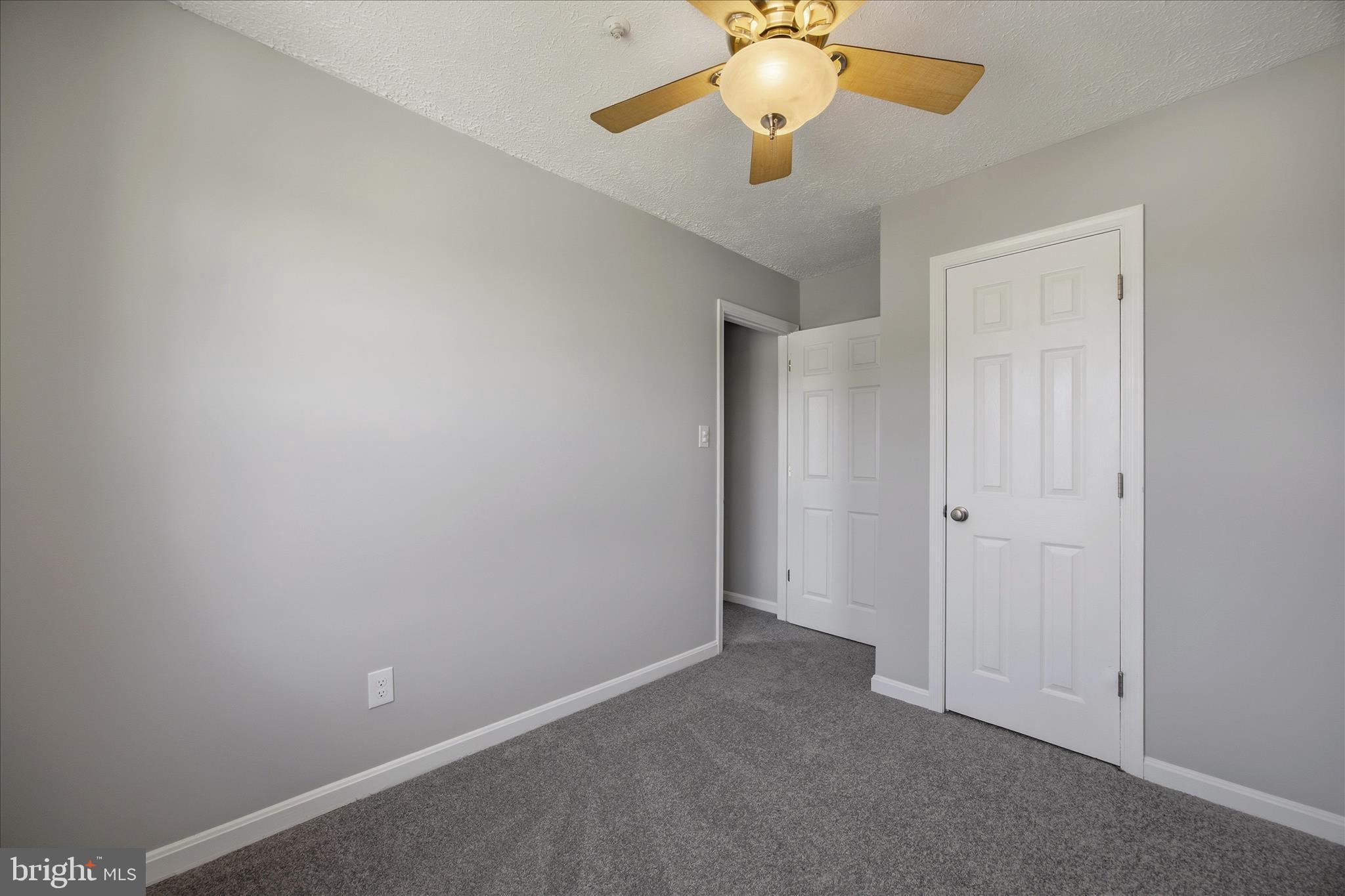 BLUEGRASS HEIGHTS - Residential