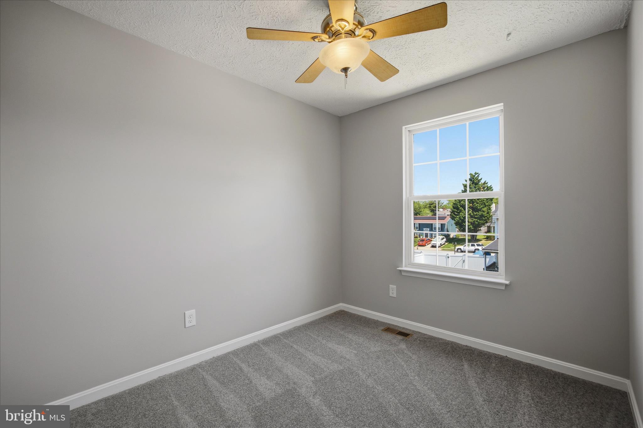 BLUEGRASS HEIGHTS - Residential
