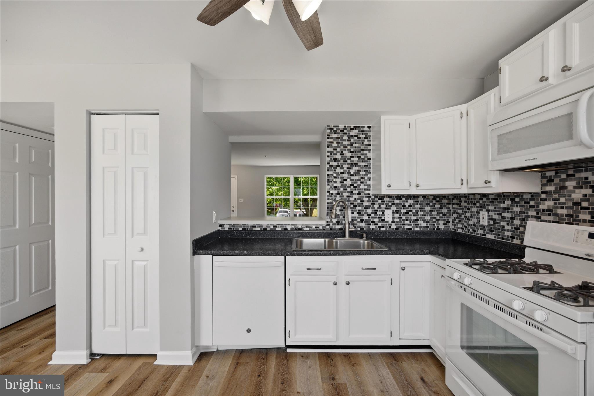 BLUEGRASS HEIGHTS - Residential
