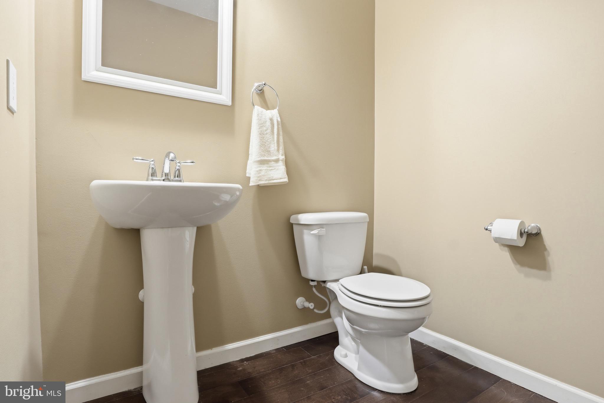 LAUREL VISTAS - Residential