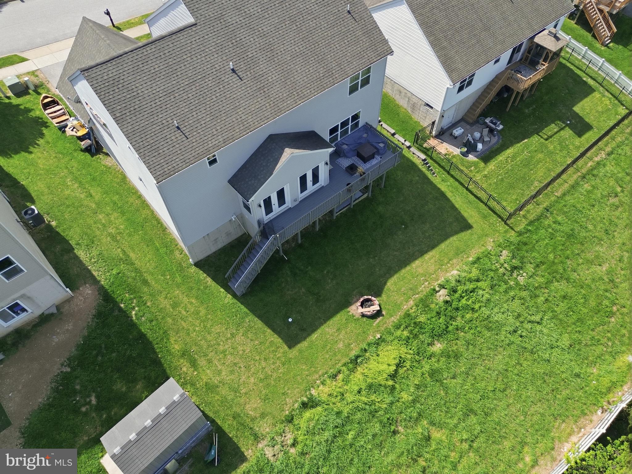 LAUREL VISTAS - Residential