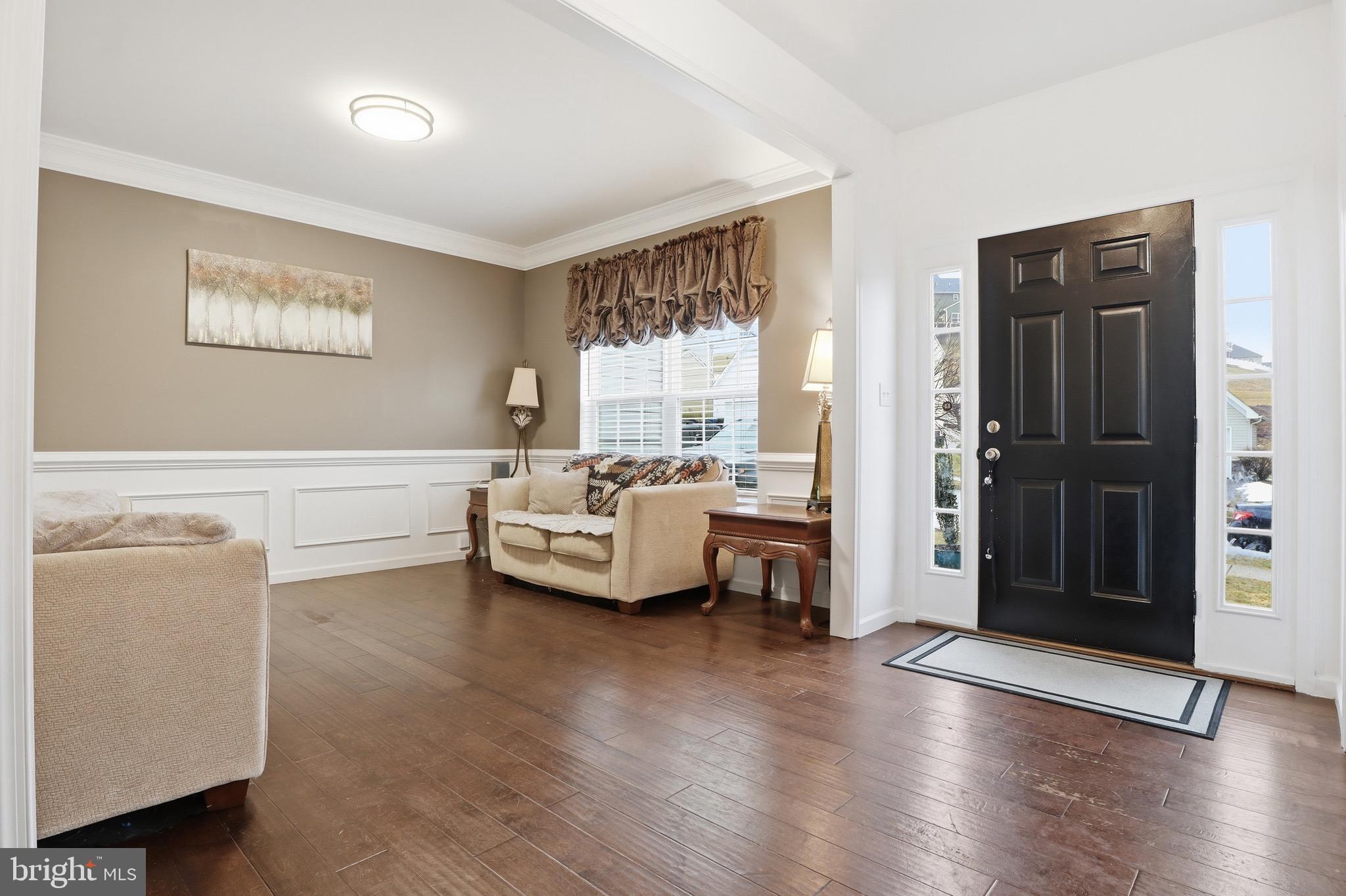 LAUREL VISTAS - Residential