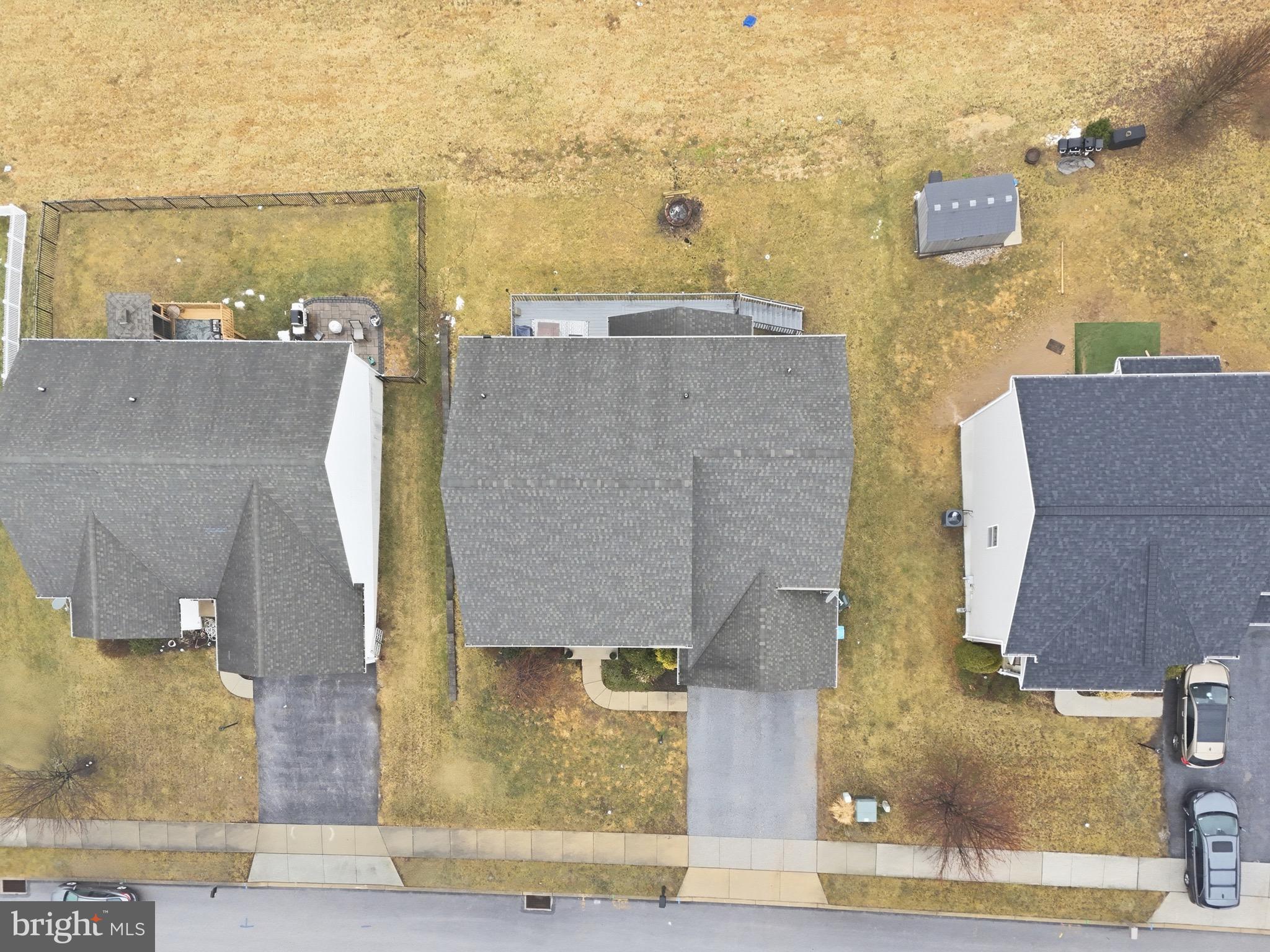 LAUREL VISTAS - Residential